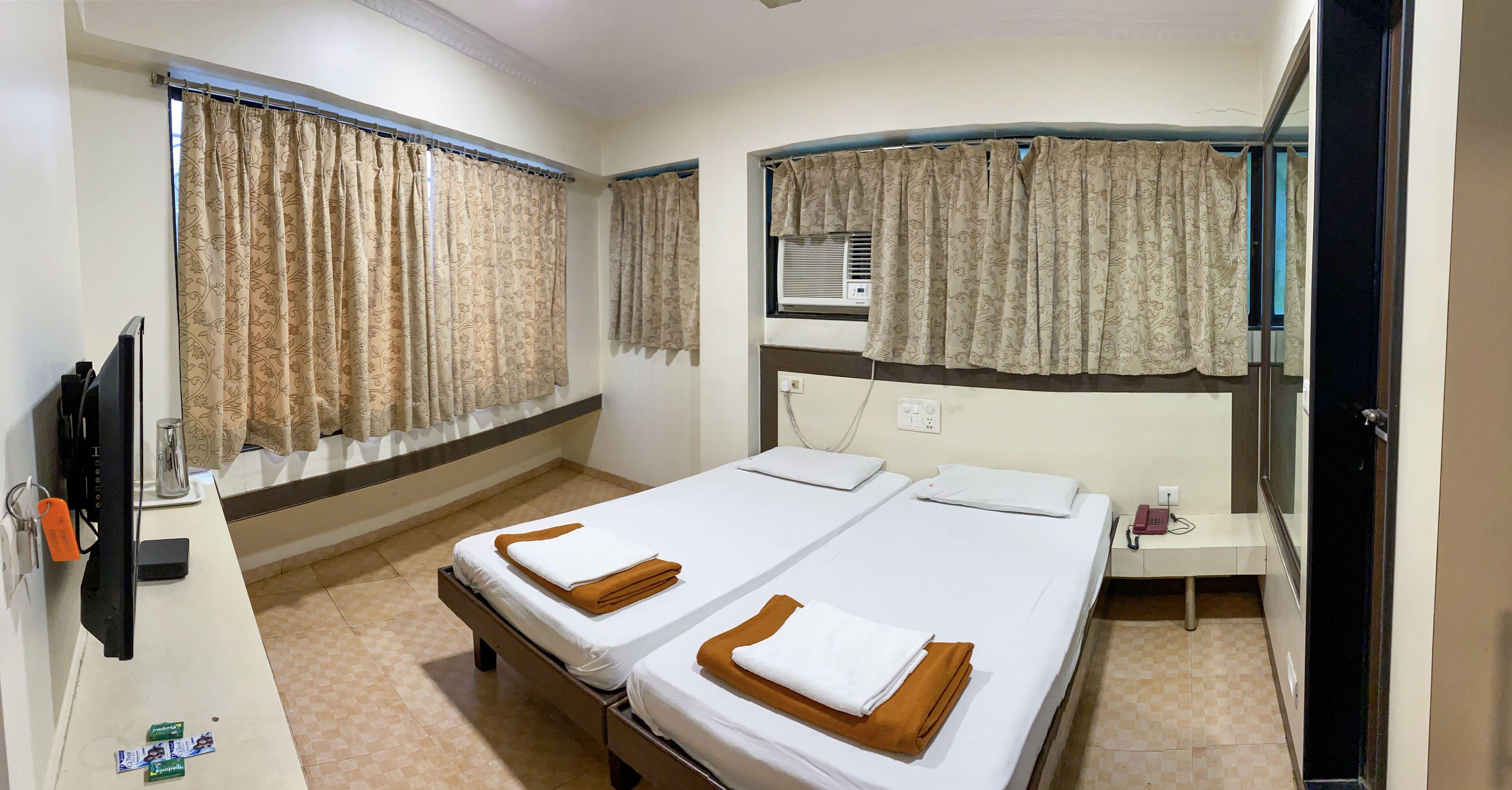 Shanti Palace Hotel