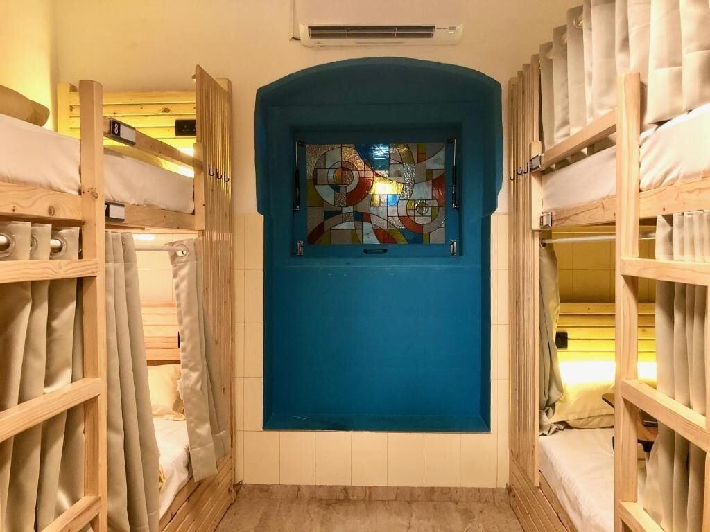 Hostel Gosolo Bandra *