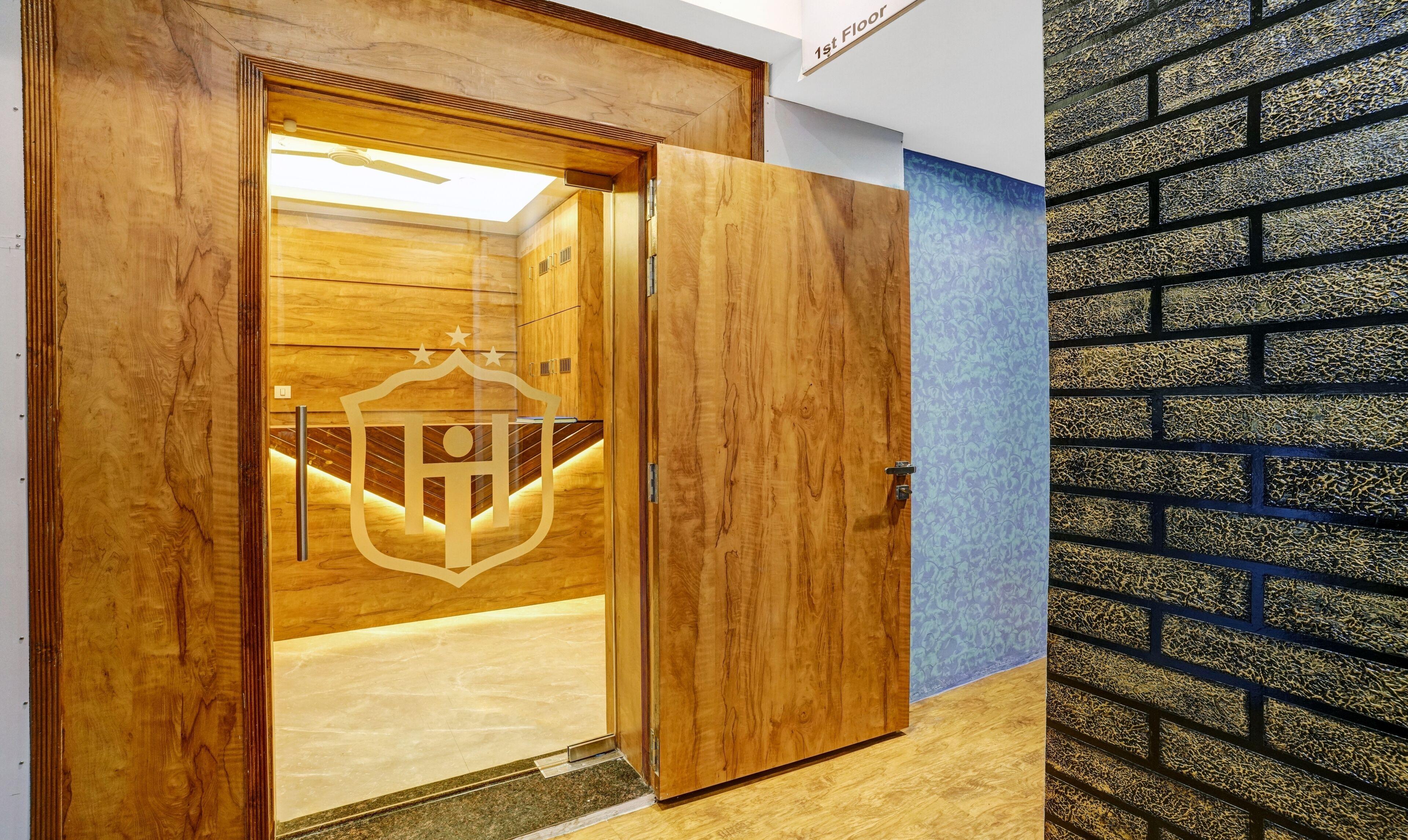 Hotel Heraa International 3*