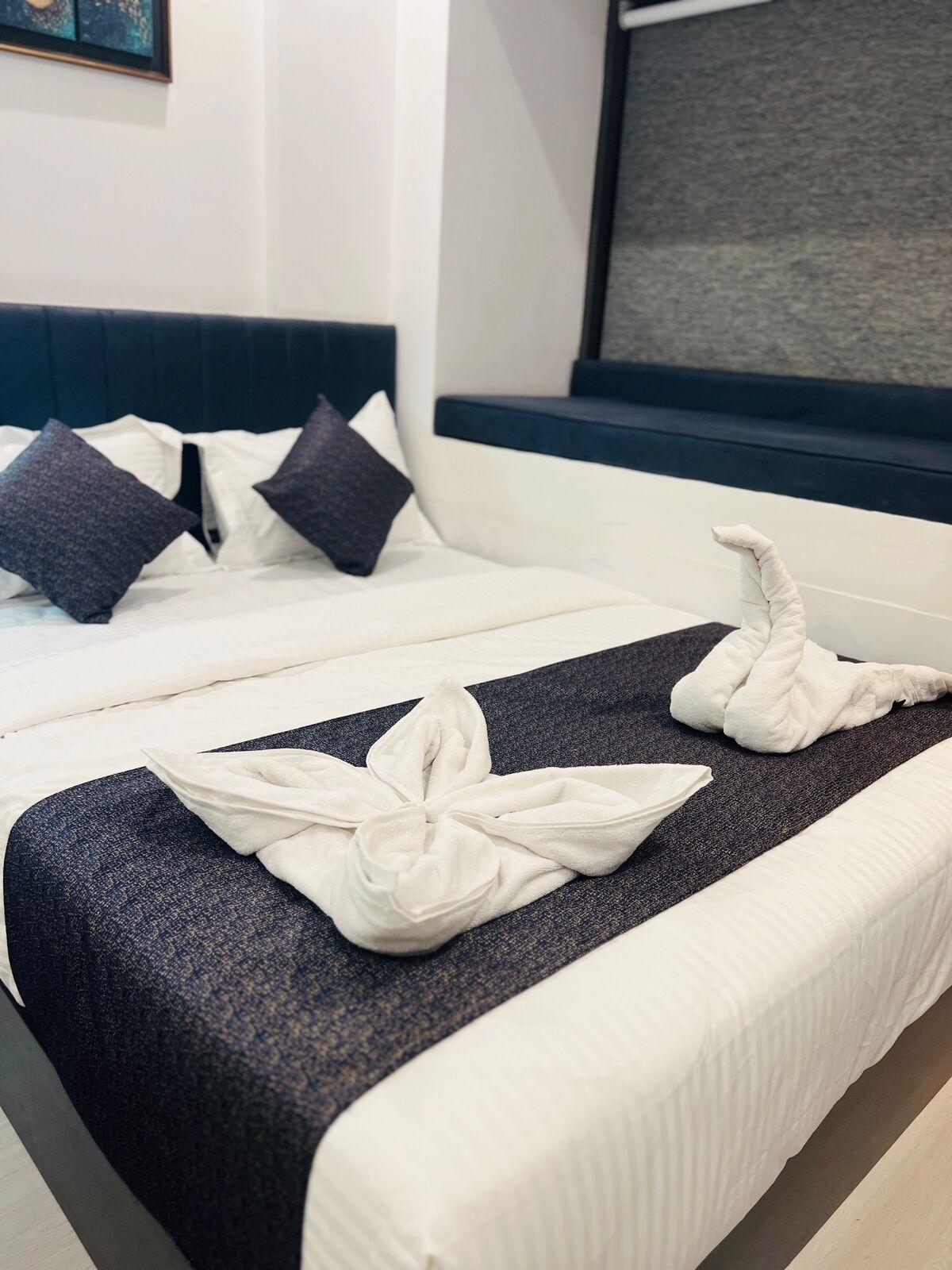 Larmont Luxury