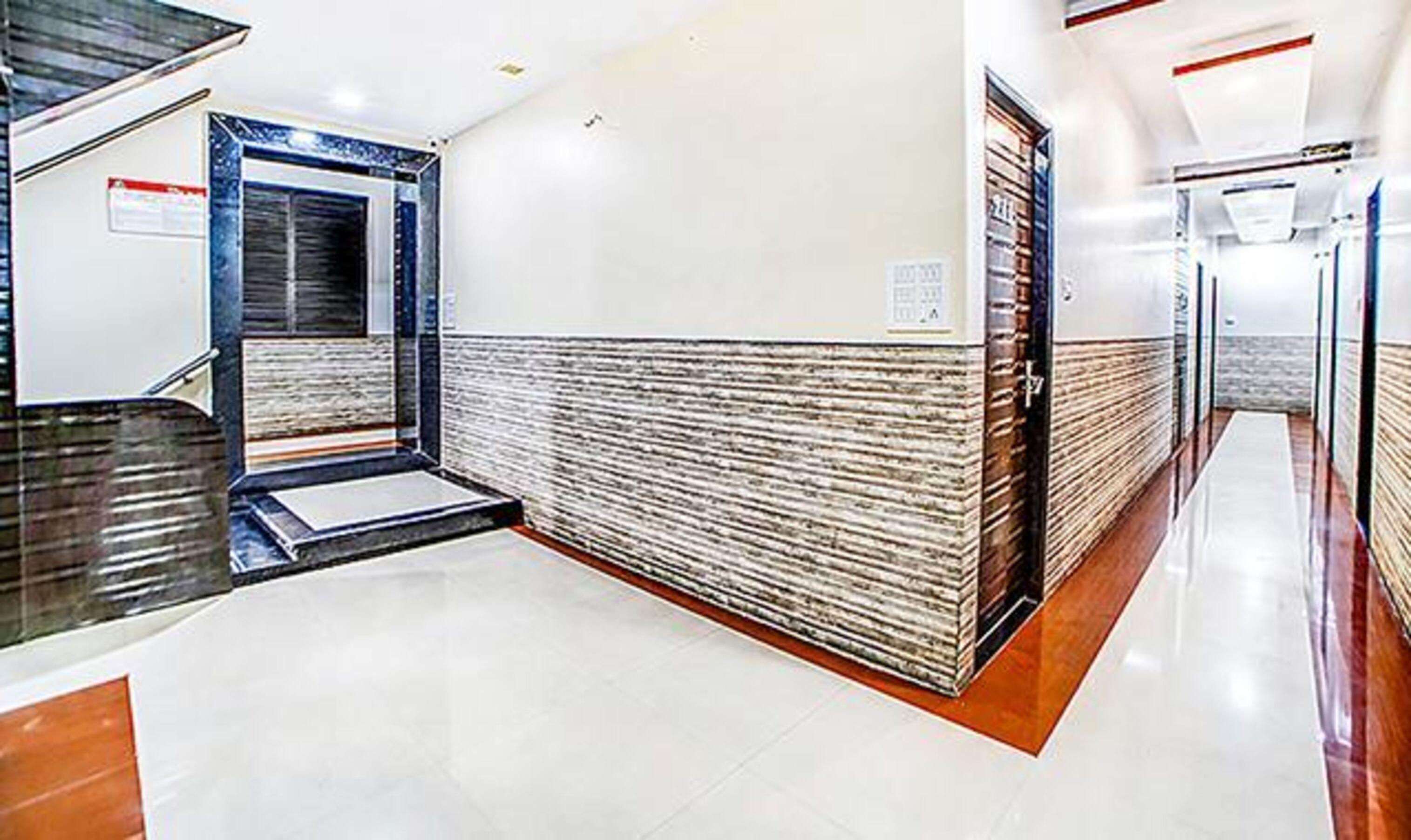 Fabhotel The Adore Palace 3* Mumbai