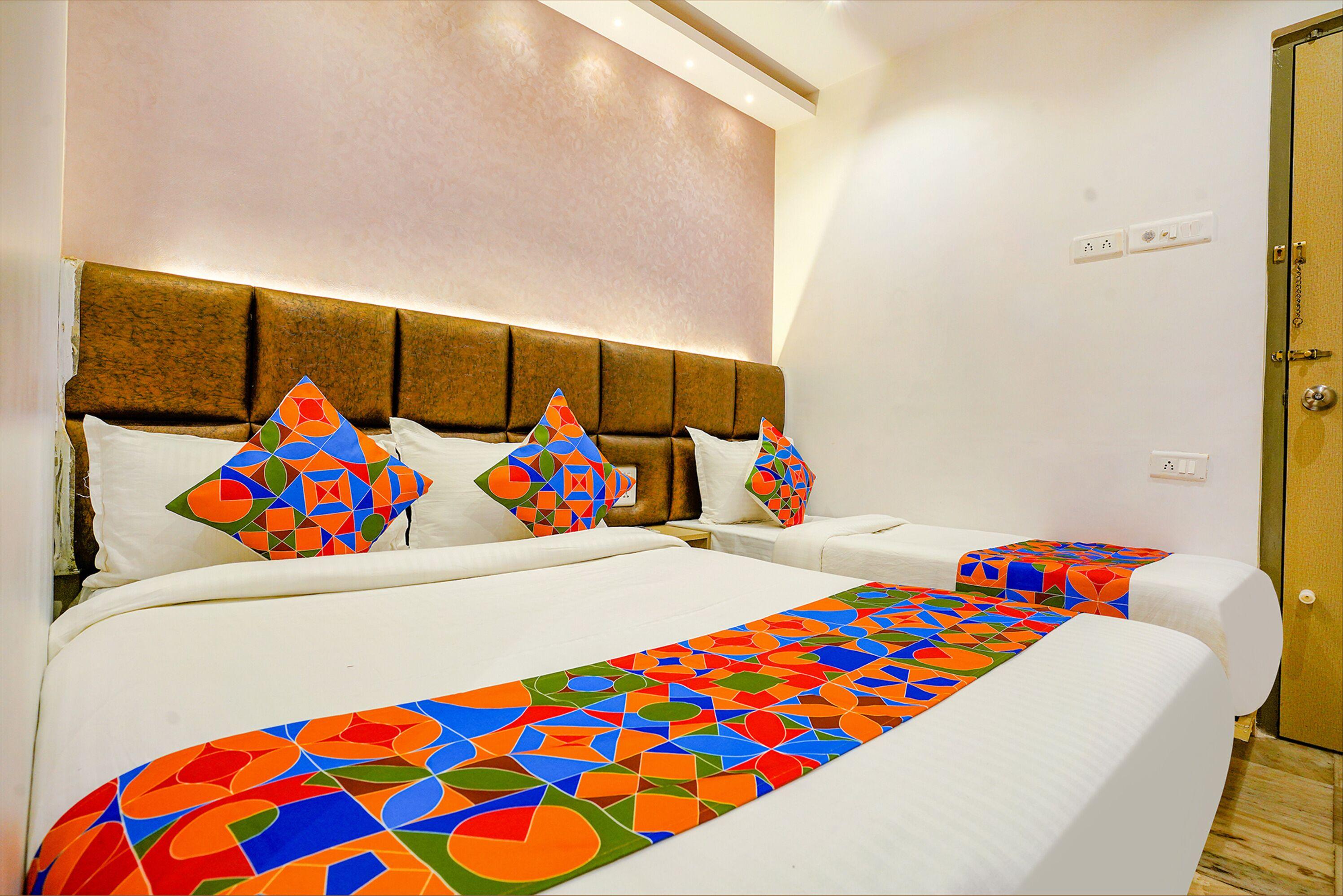 Fabexpress New Deepak - Nr & Csmt Station Hotel 2*