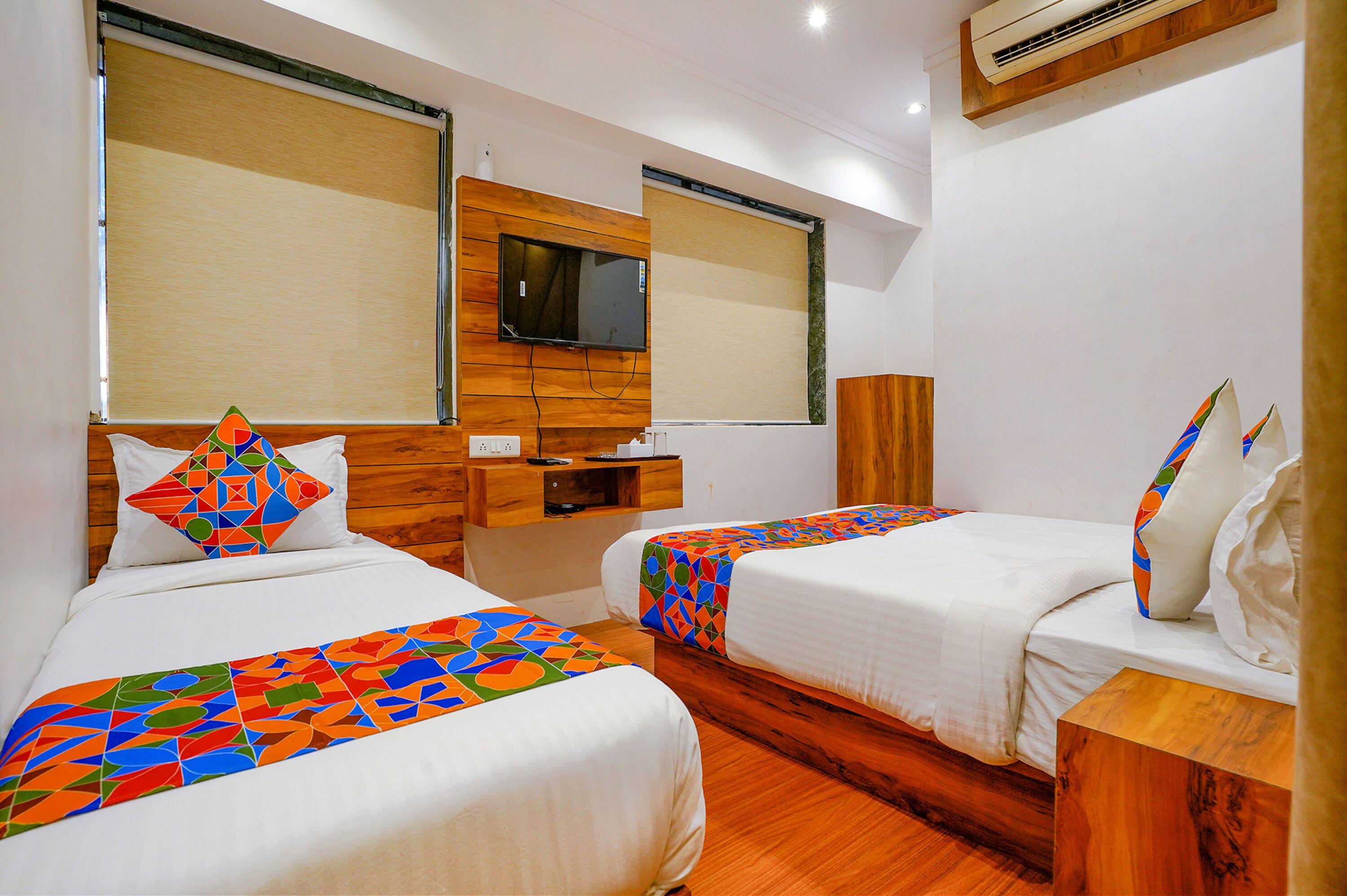 Hotel Fabexpress New Deepak - Nr & Csmt Station