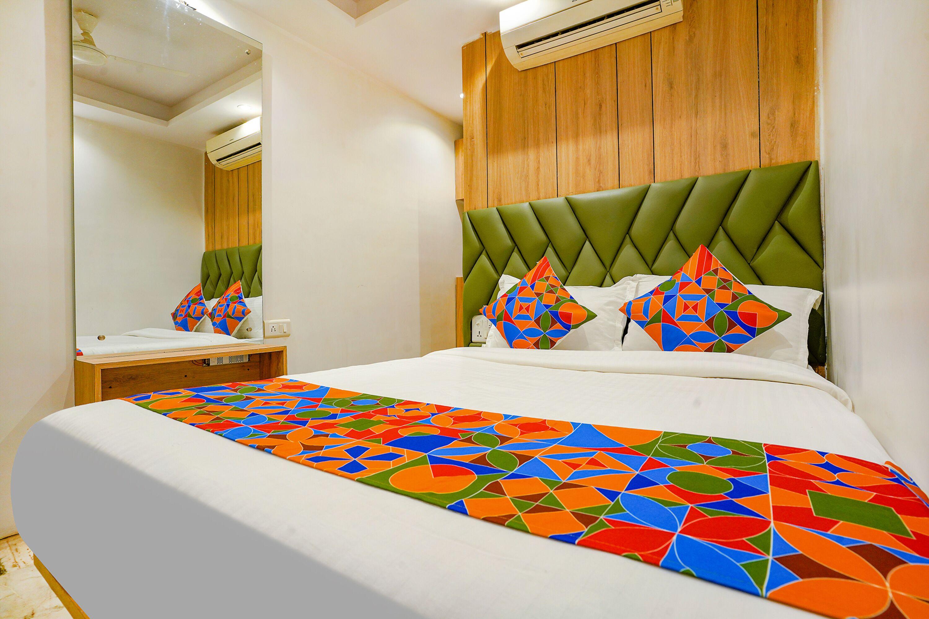 Fabexpress New Deepak - Nr & Csmt Station