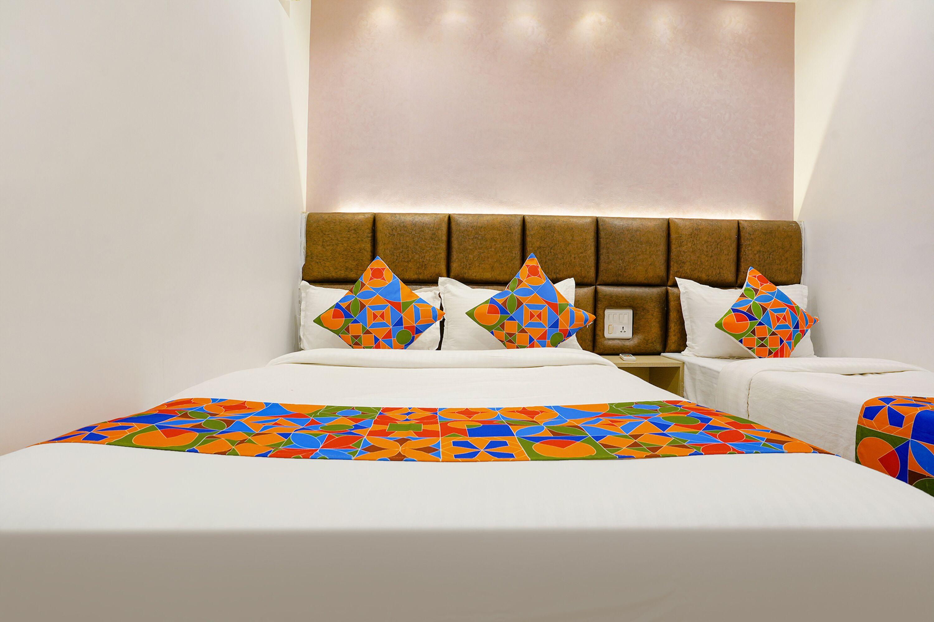 Fabexpress New Deepak - Nr & Csmt Station