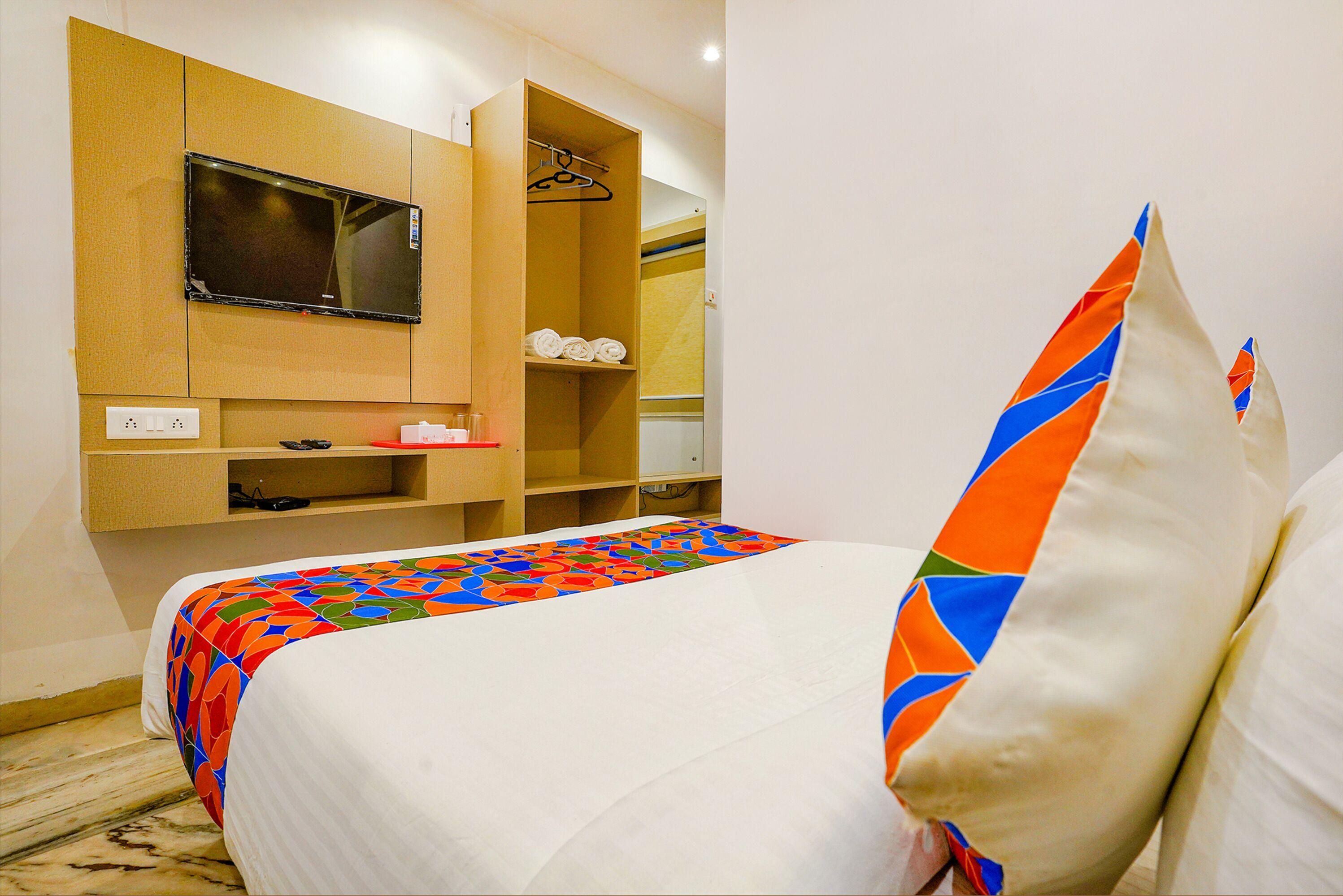 Fabexpress New Deepak - Nr & Csmt Station Mumbai