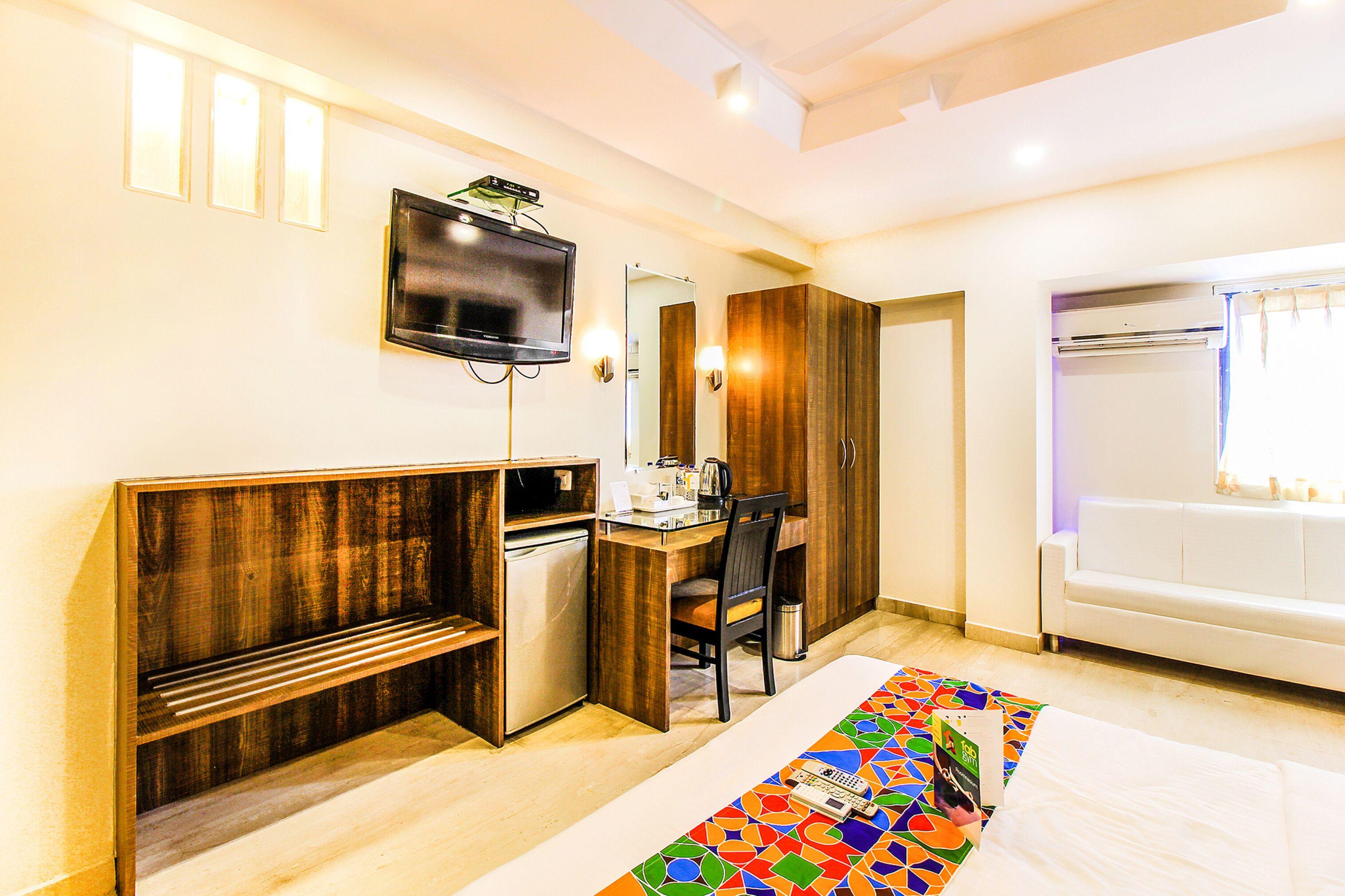 Hotel Fabhotel Sahar Garden - Nr International Airport