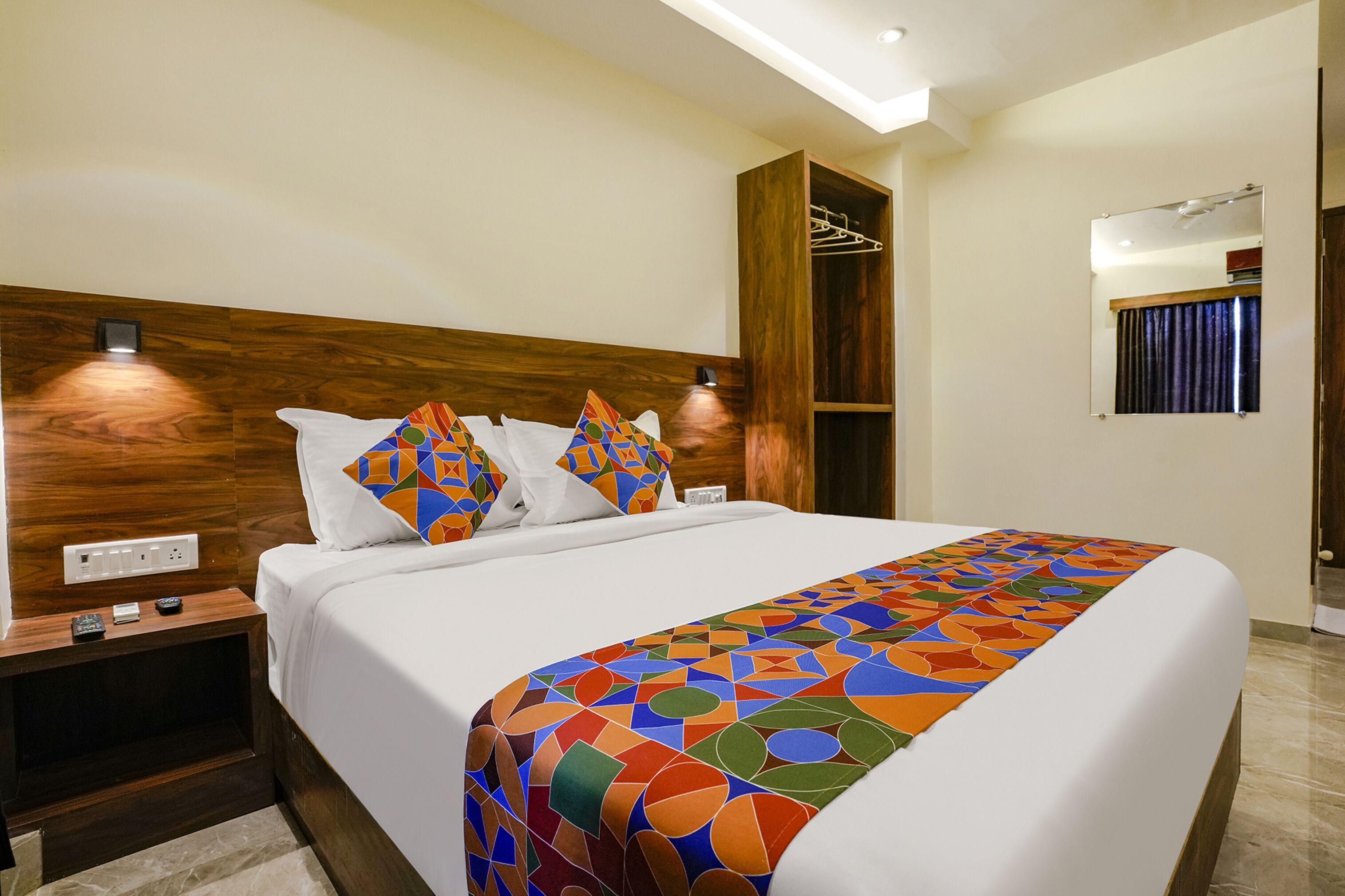 Via Antlers Hotel 3*