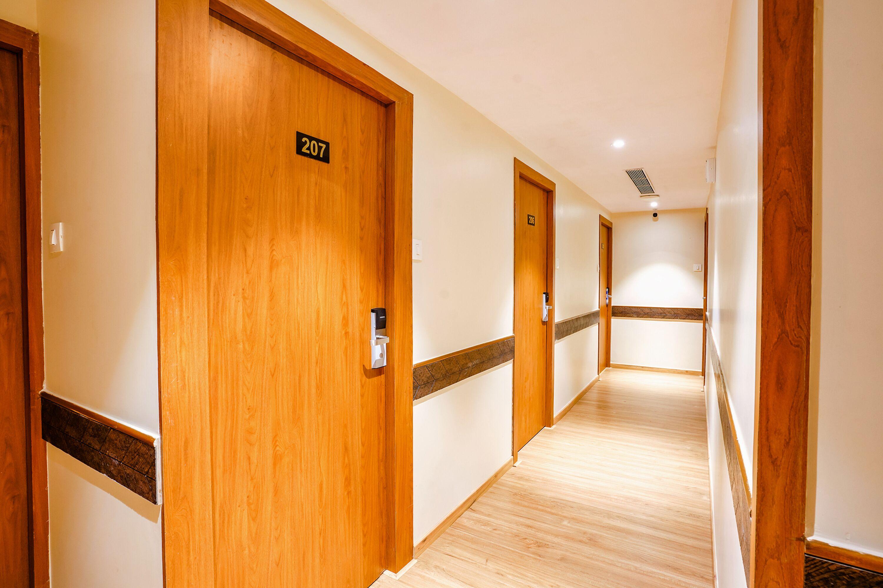 Hotel Fabhotel Azure - Nr. International Airport