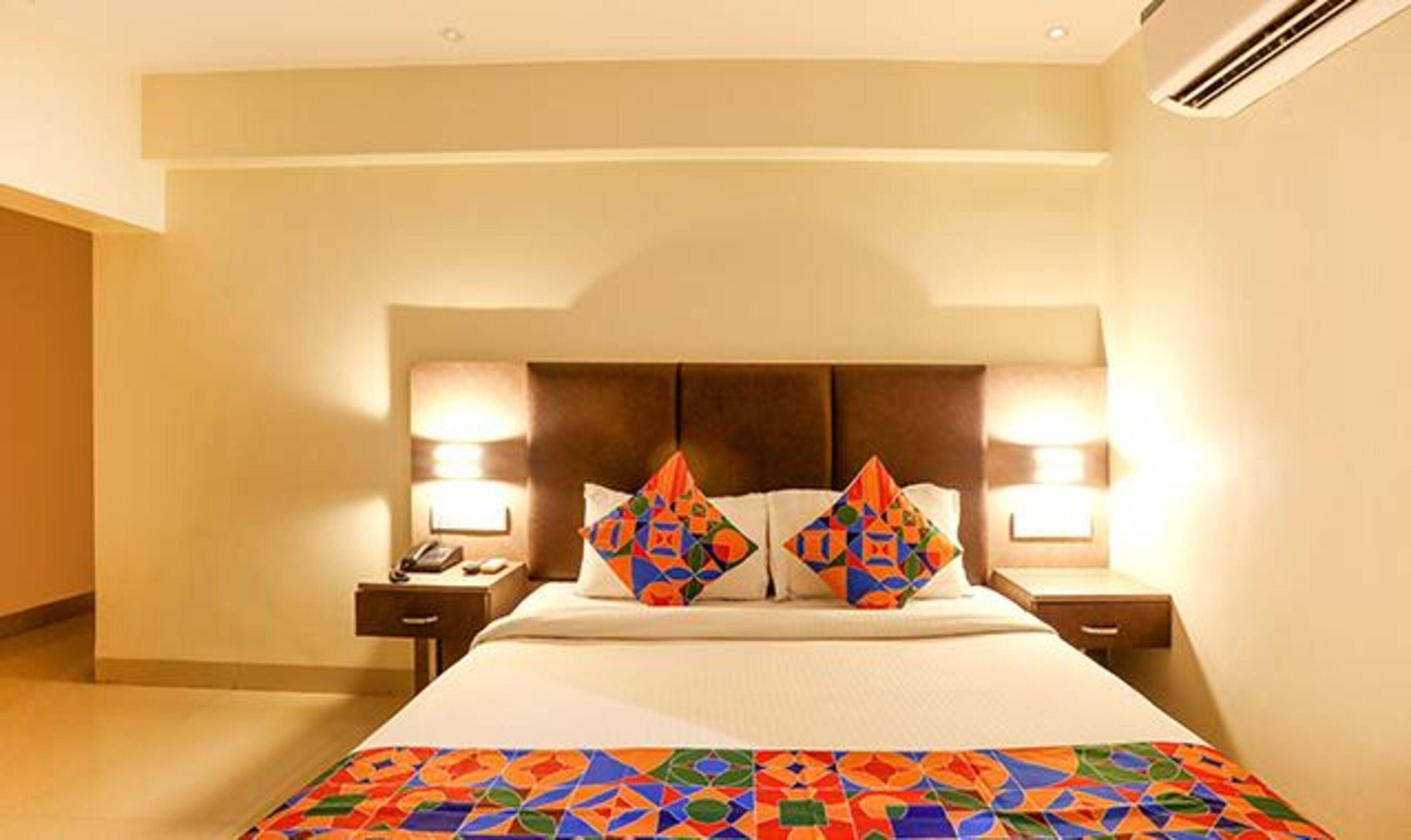 Via West - Nr International Airport 3* Mumbai