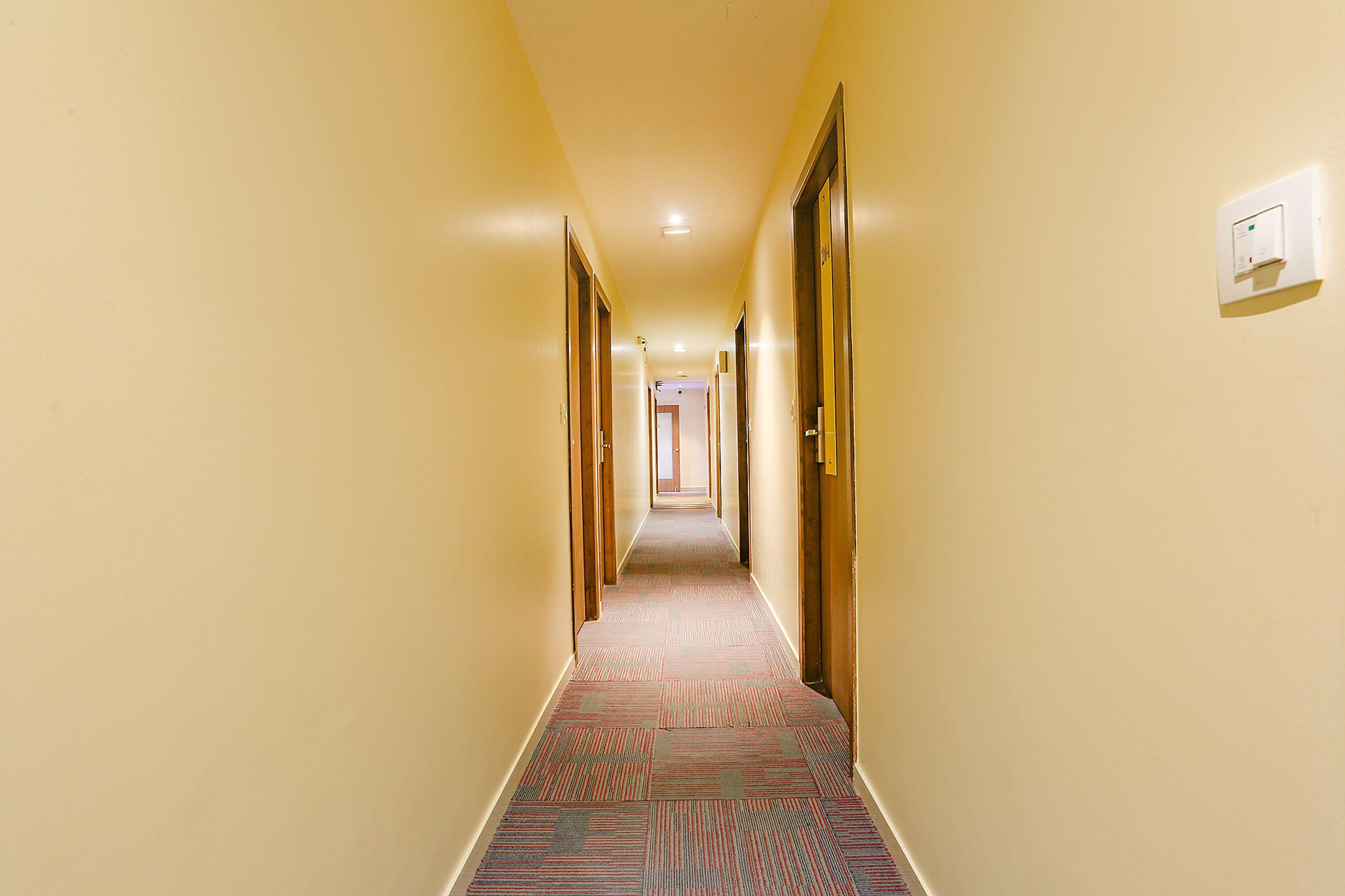 Hotel Fabhotel Royal International - Nr International Airport Mumbai