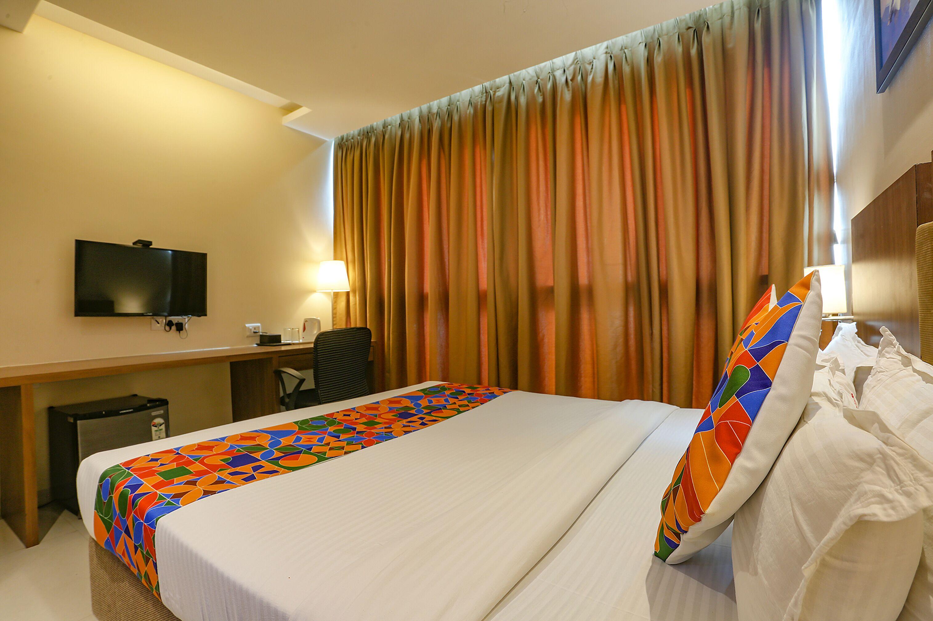 Fabhotel Royal International - Nr International Airport Hotel