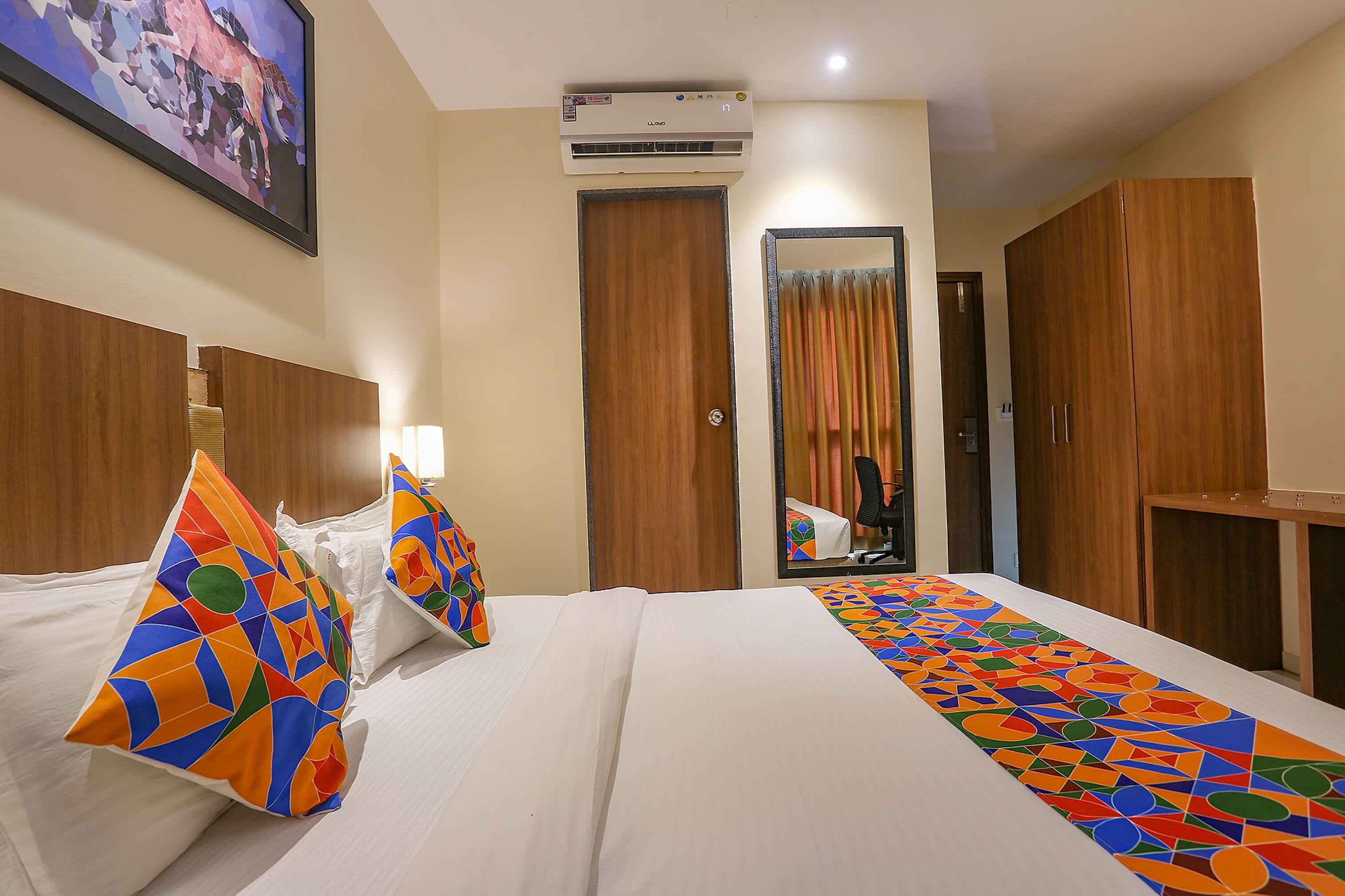 Fabhotel Royal International - Nr International Airport Hotel 3*