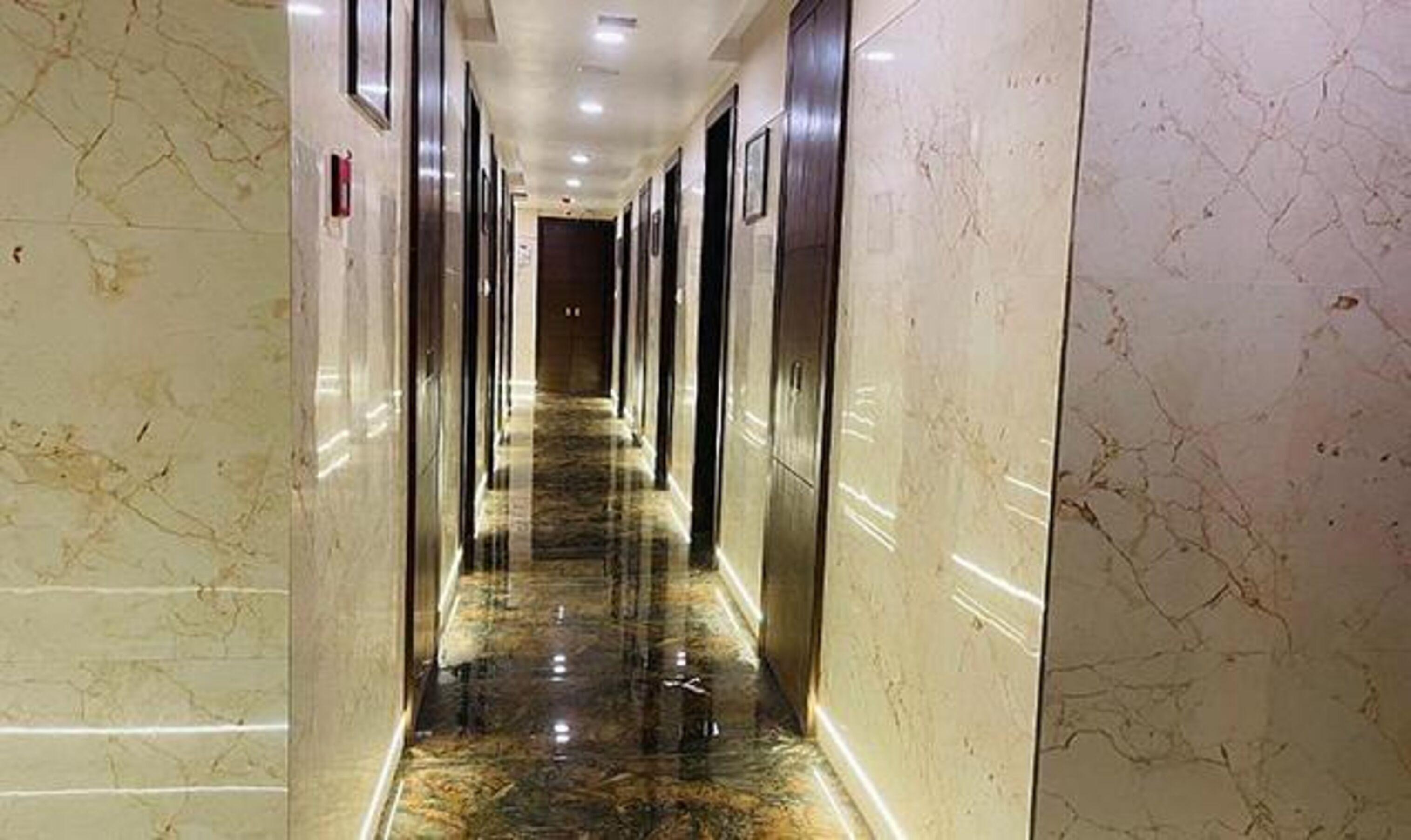 Fabhotel Vertigo Hotel 3*