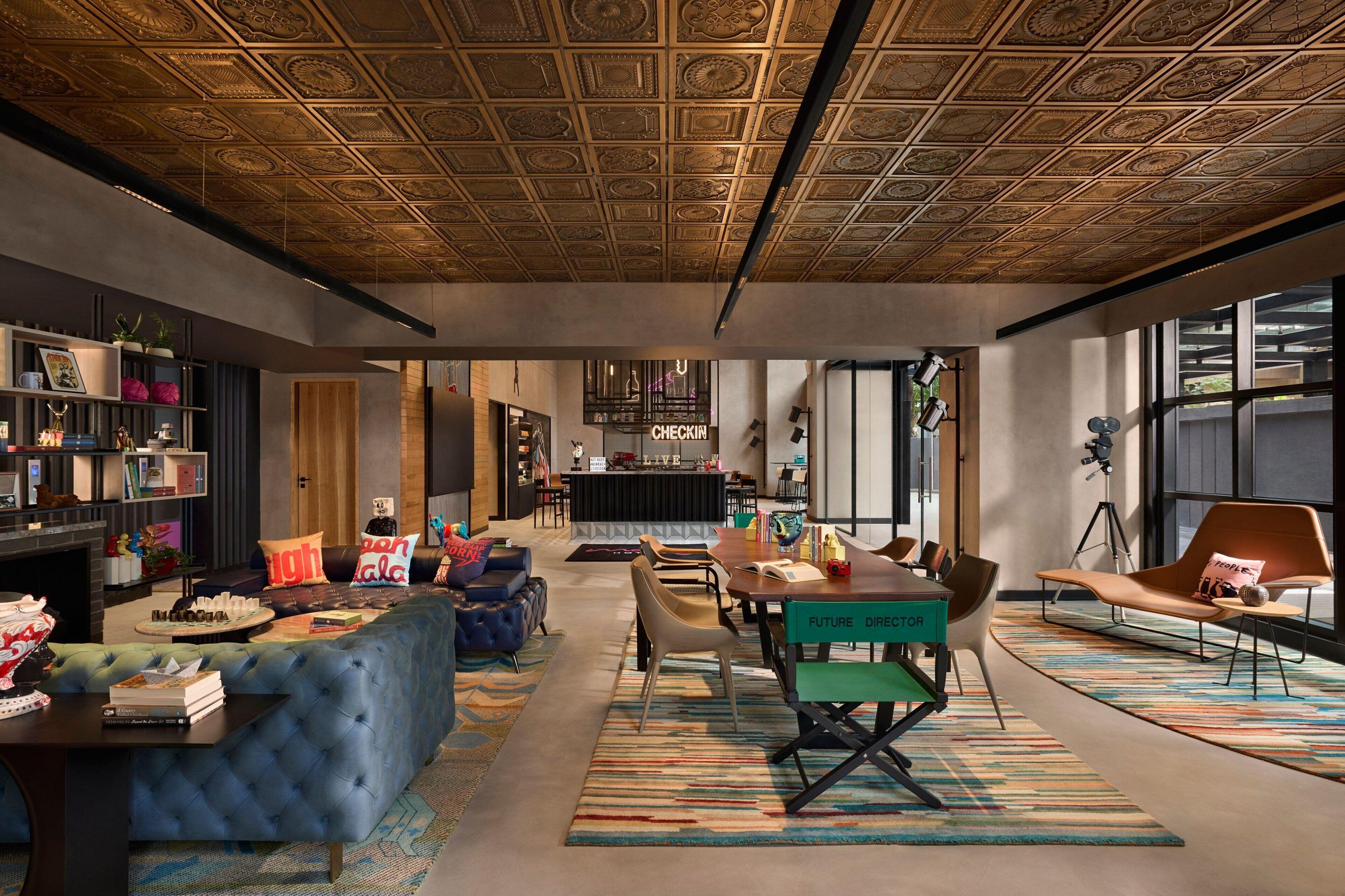 Hotel Moxy Andheri West 5*