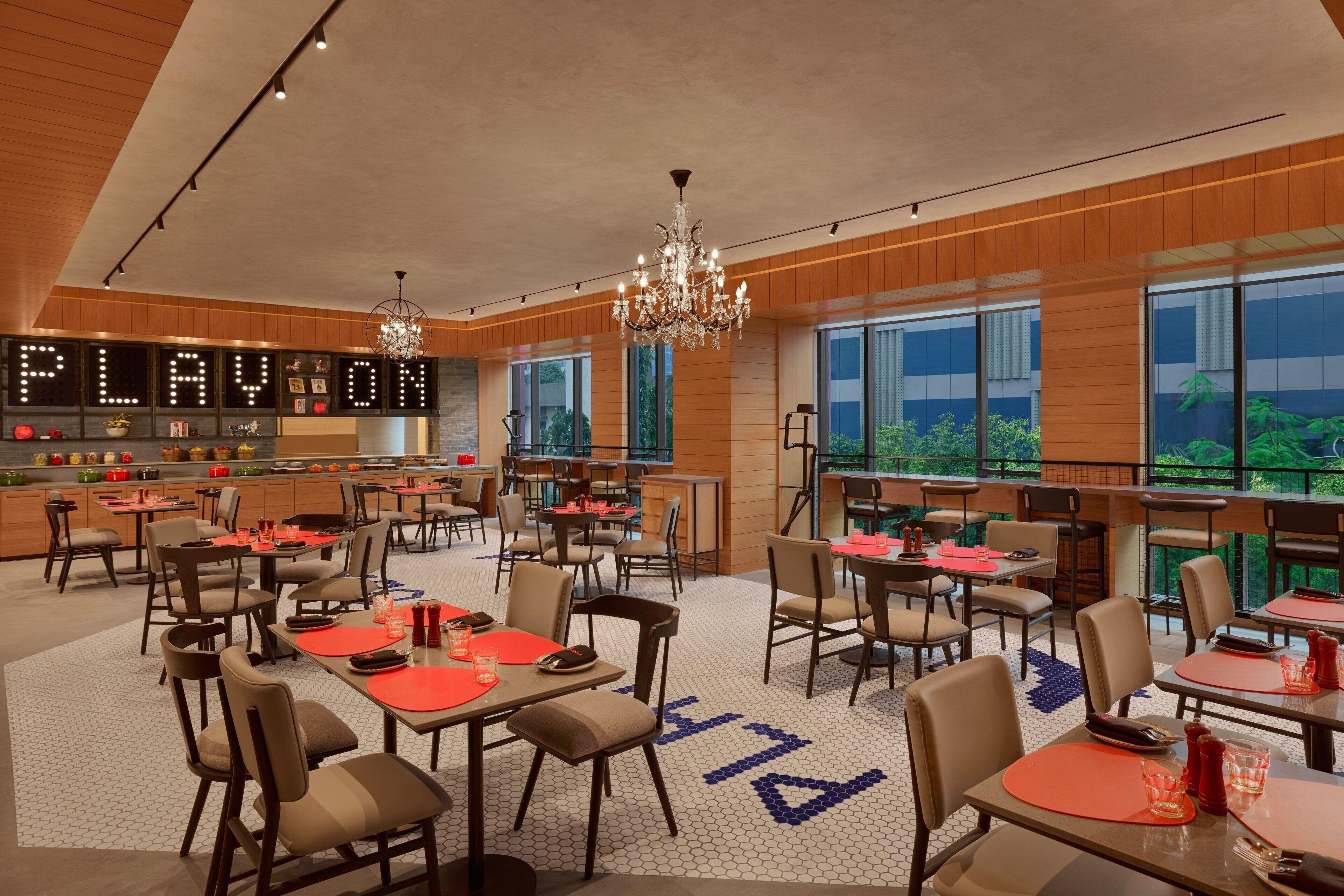 Hotel Moxy Andheri West Mumbai