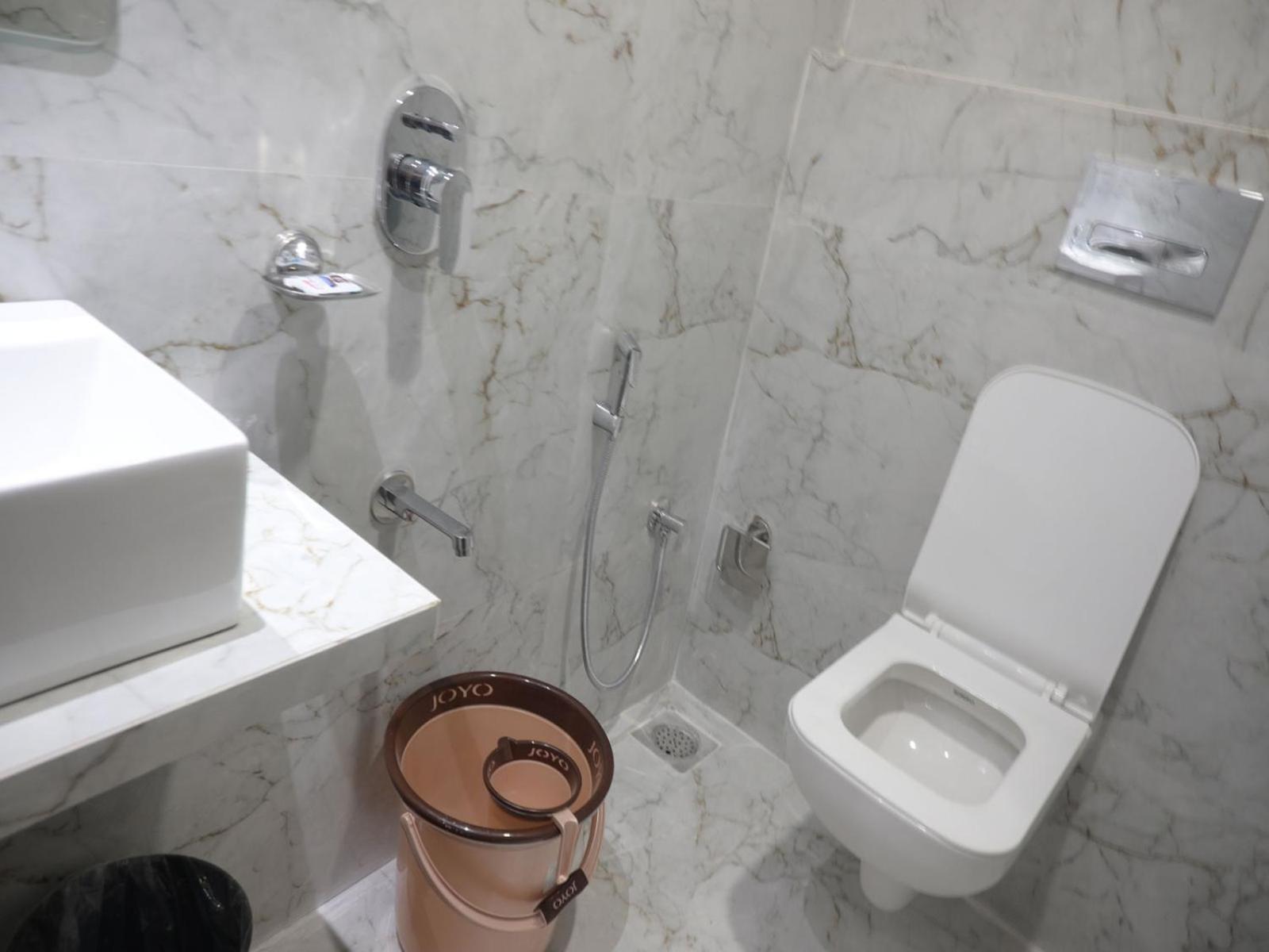 Classy Comfort Near Exhibition Centre Nesco