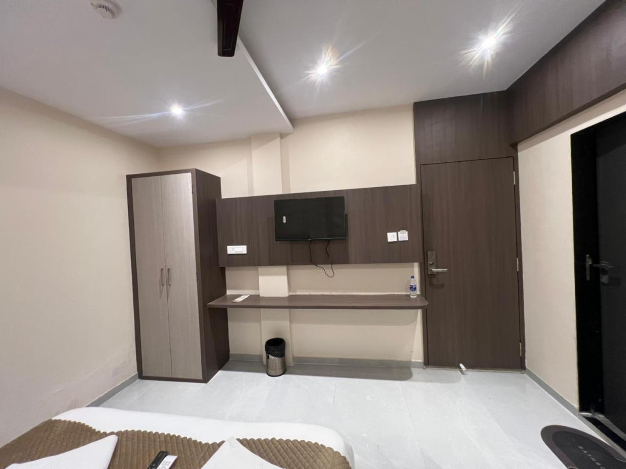 Hotel Casa Glitz Hotels-nesco Exhibition Centre *