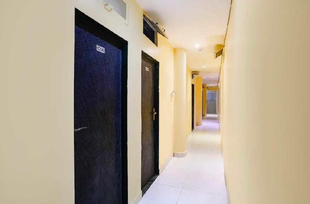 Hotel Colaba Janta 4*