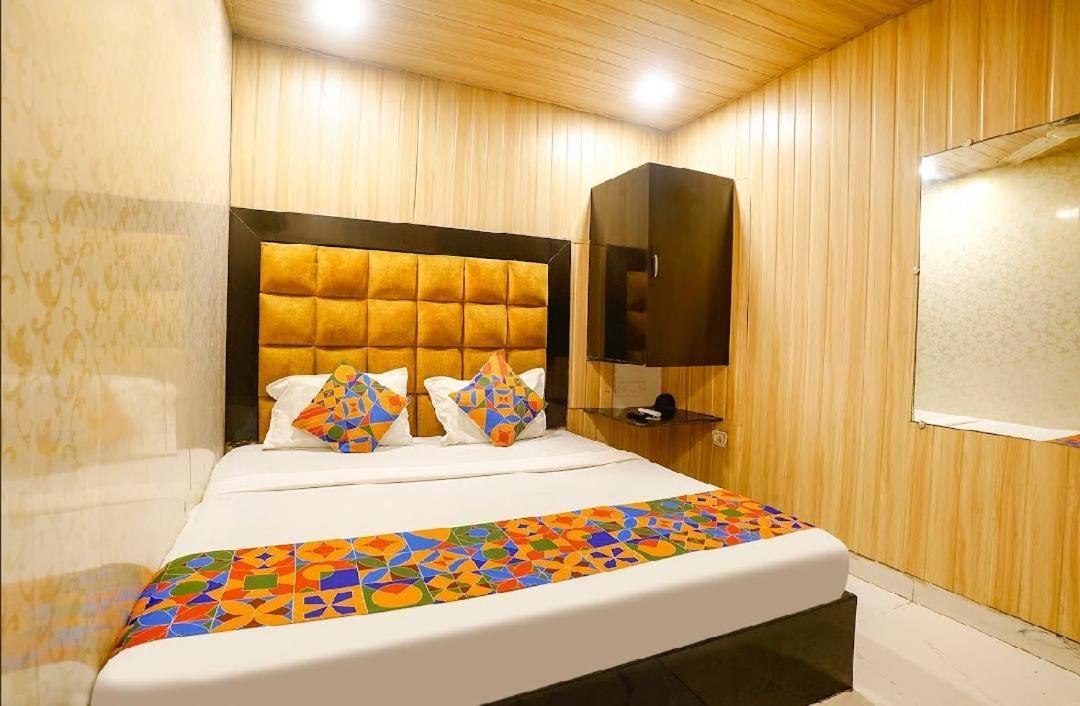 Colaba Janta Hotel 4*