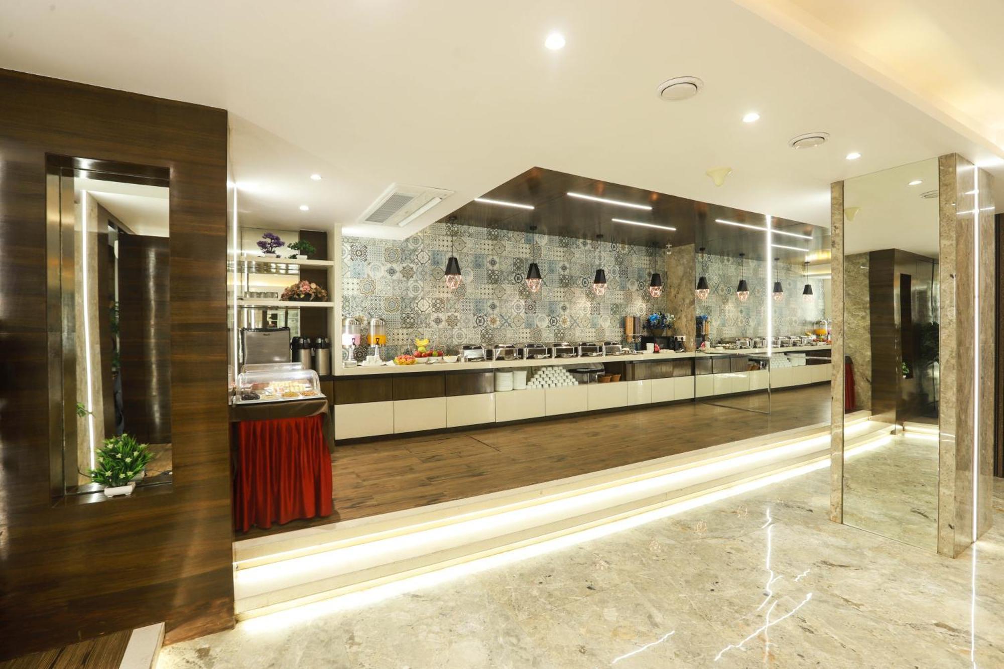 Hotel Planet Boutique 3*