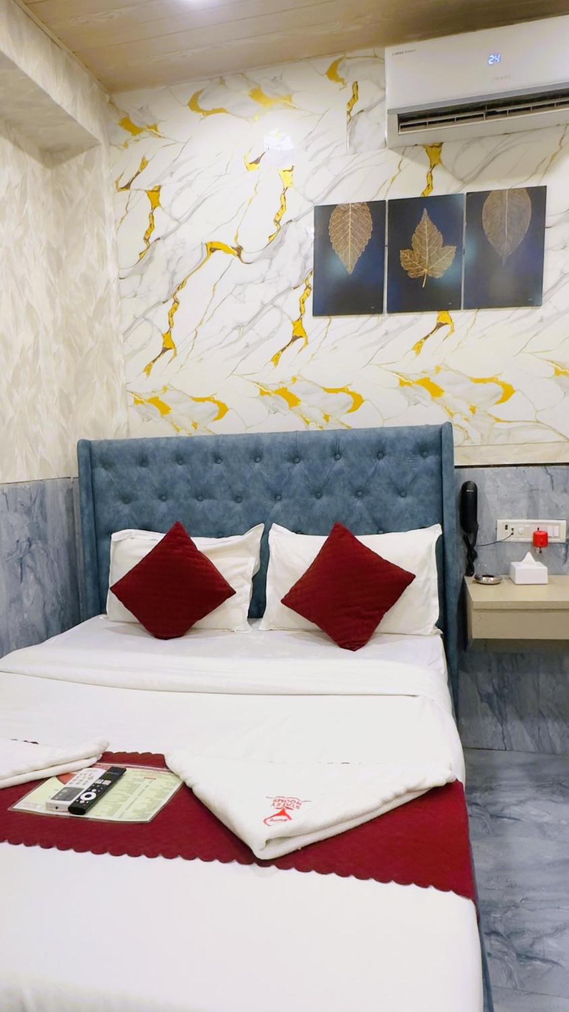 Newyork By Stayzy 3* Mumbai