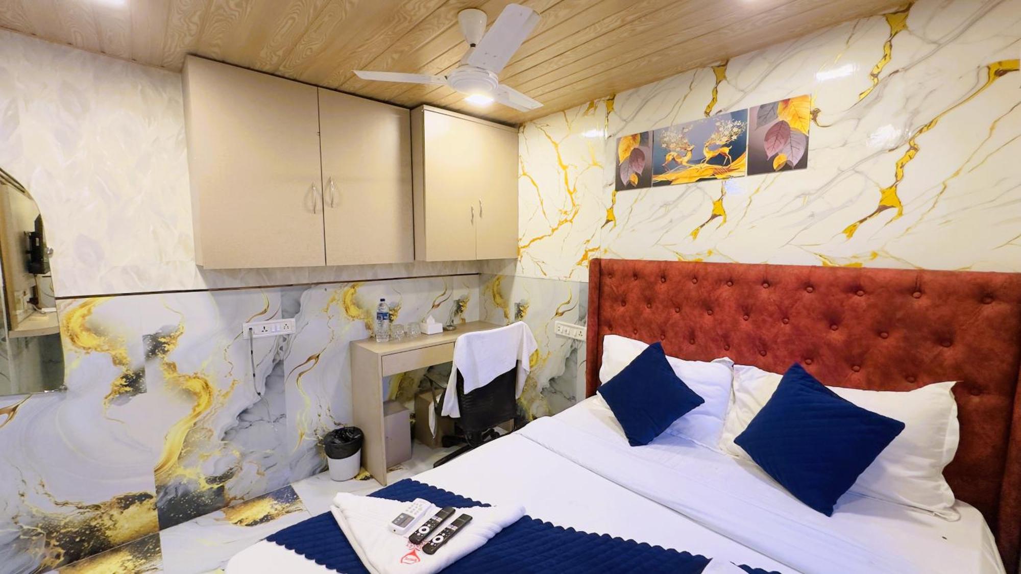 Hotel Newyork By Stayzy Mumbai