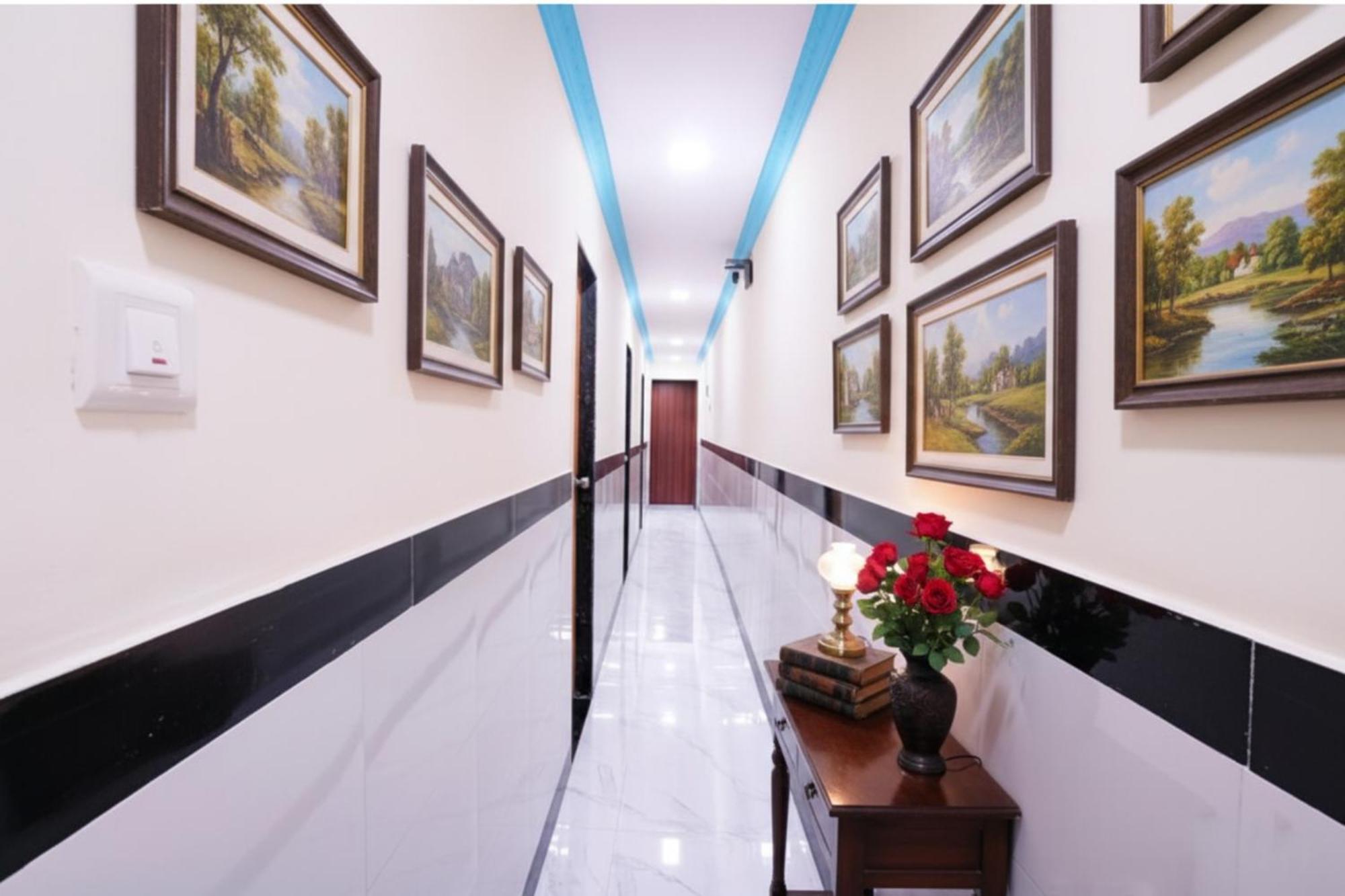 Via Raj Palace - 1 Km To Sakinaka Metro