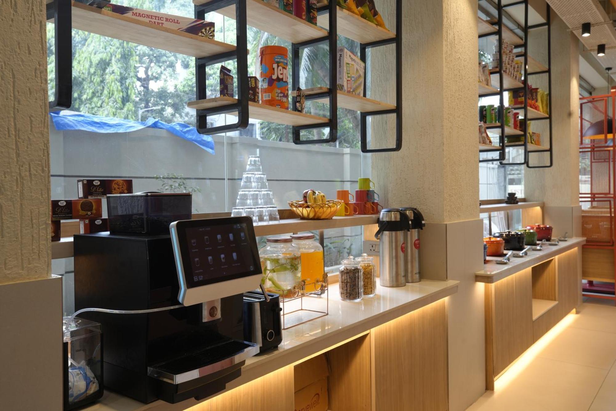 Indie Nesco Goregaon Hotel 4*