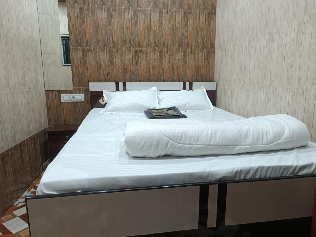 Guest house Bhagirath *