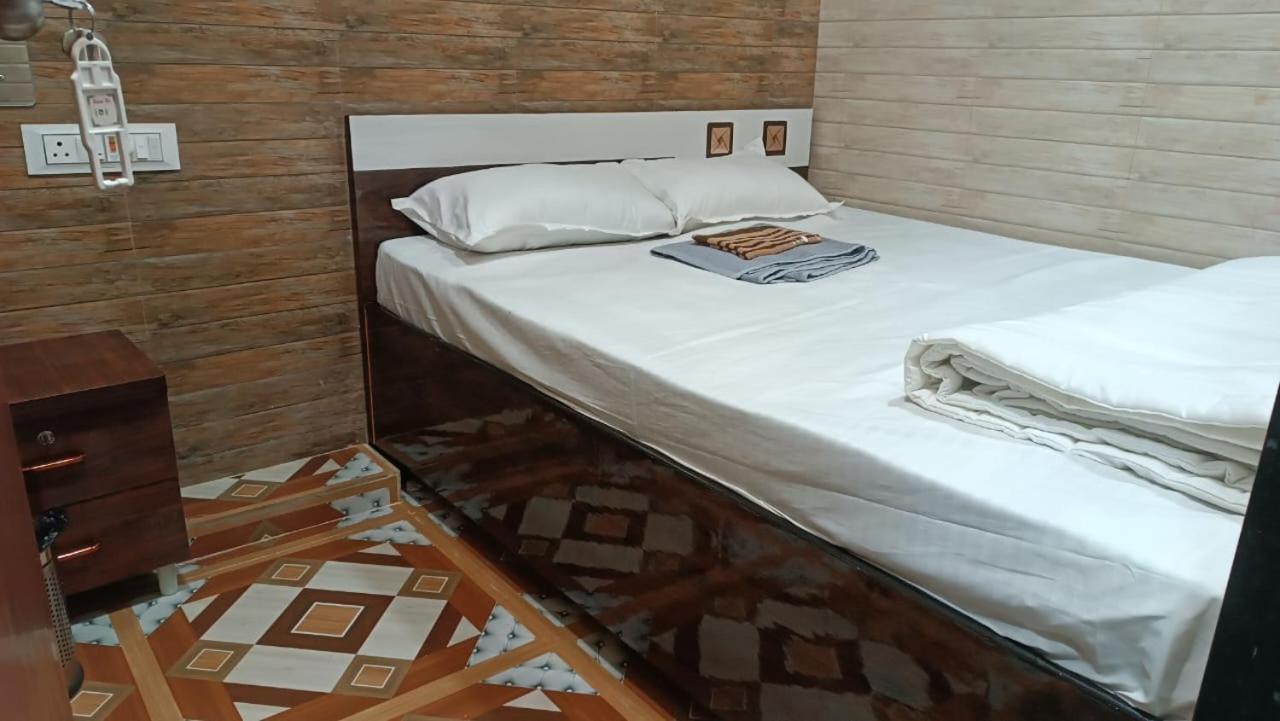 Bhagirath Guest house *