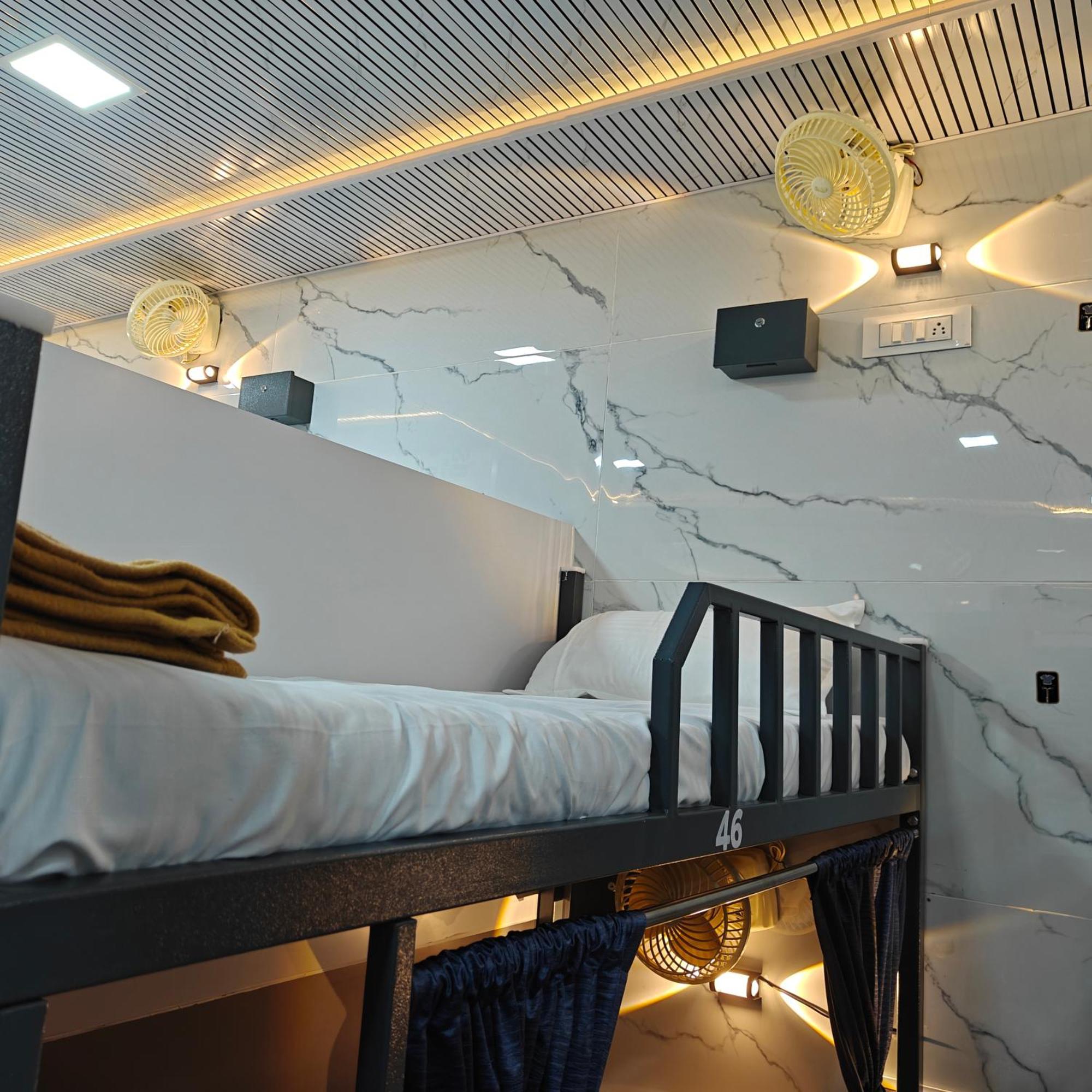 Basera And Separate For Group In Andheri East - Marol Hostel Mumbai