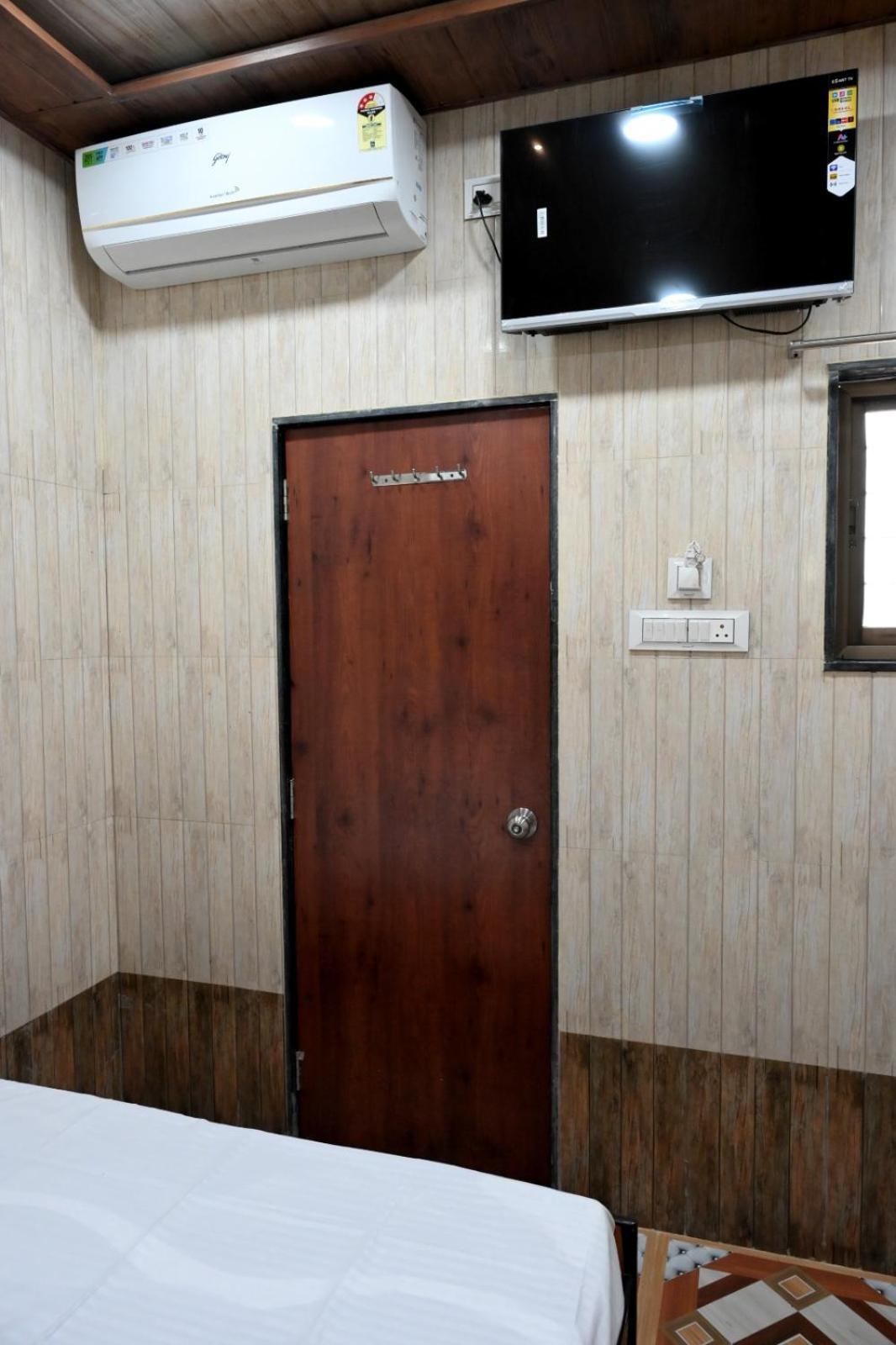 Bhagirath Guest house *