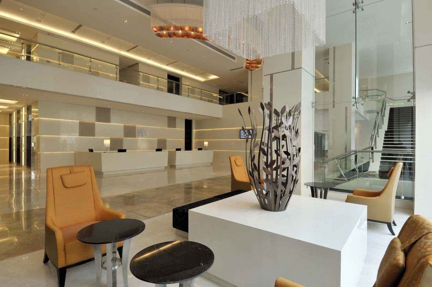 Hotel International Airport By Ihg 5*