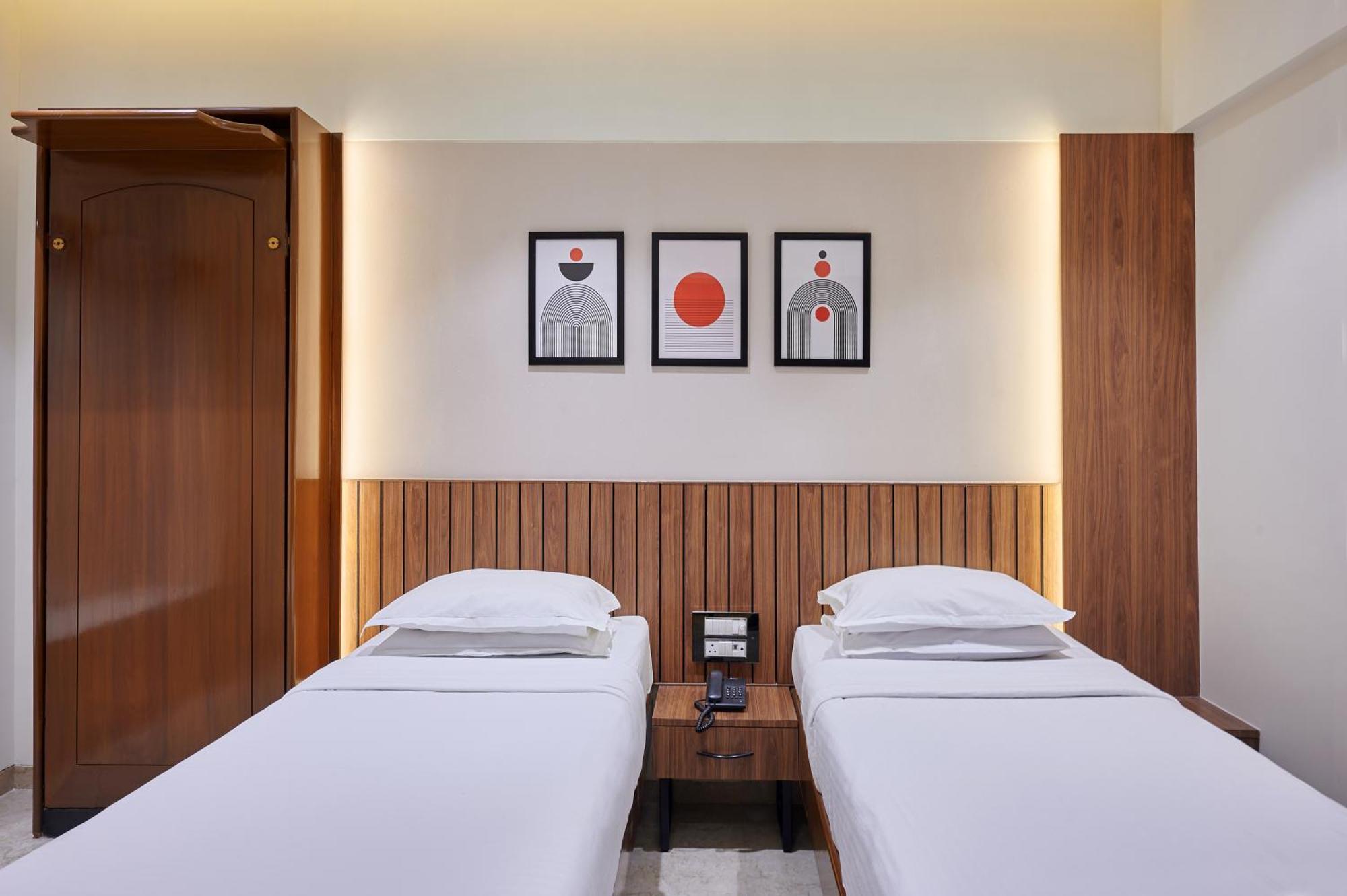 Hotel Karl Residency