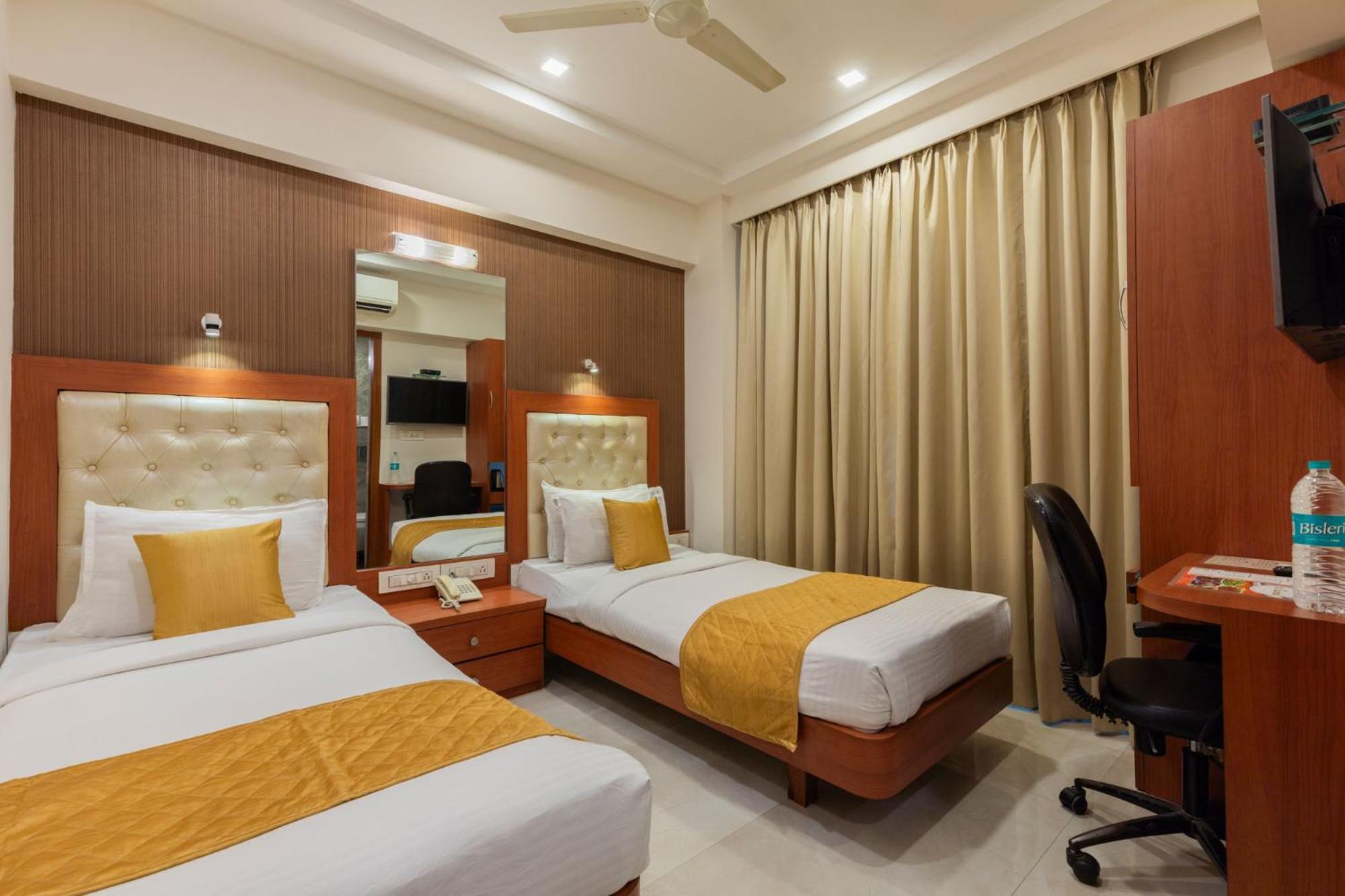 Hotel Lords,