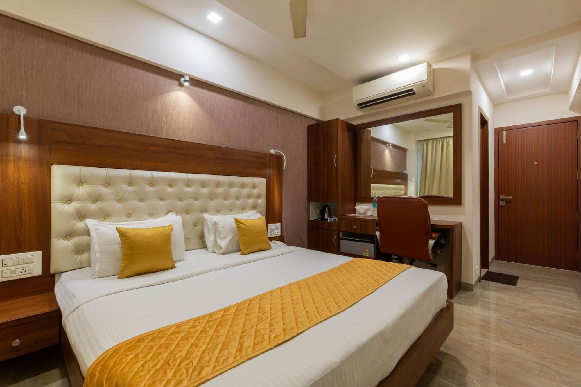 Hotel Lords, 3*