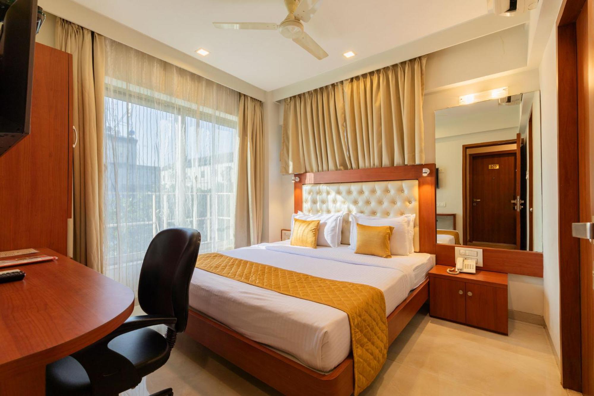 Lords, Hotel
