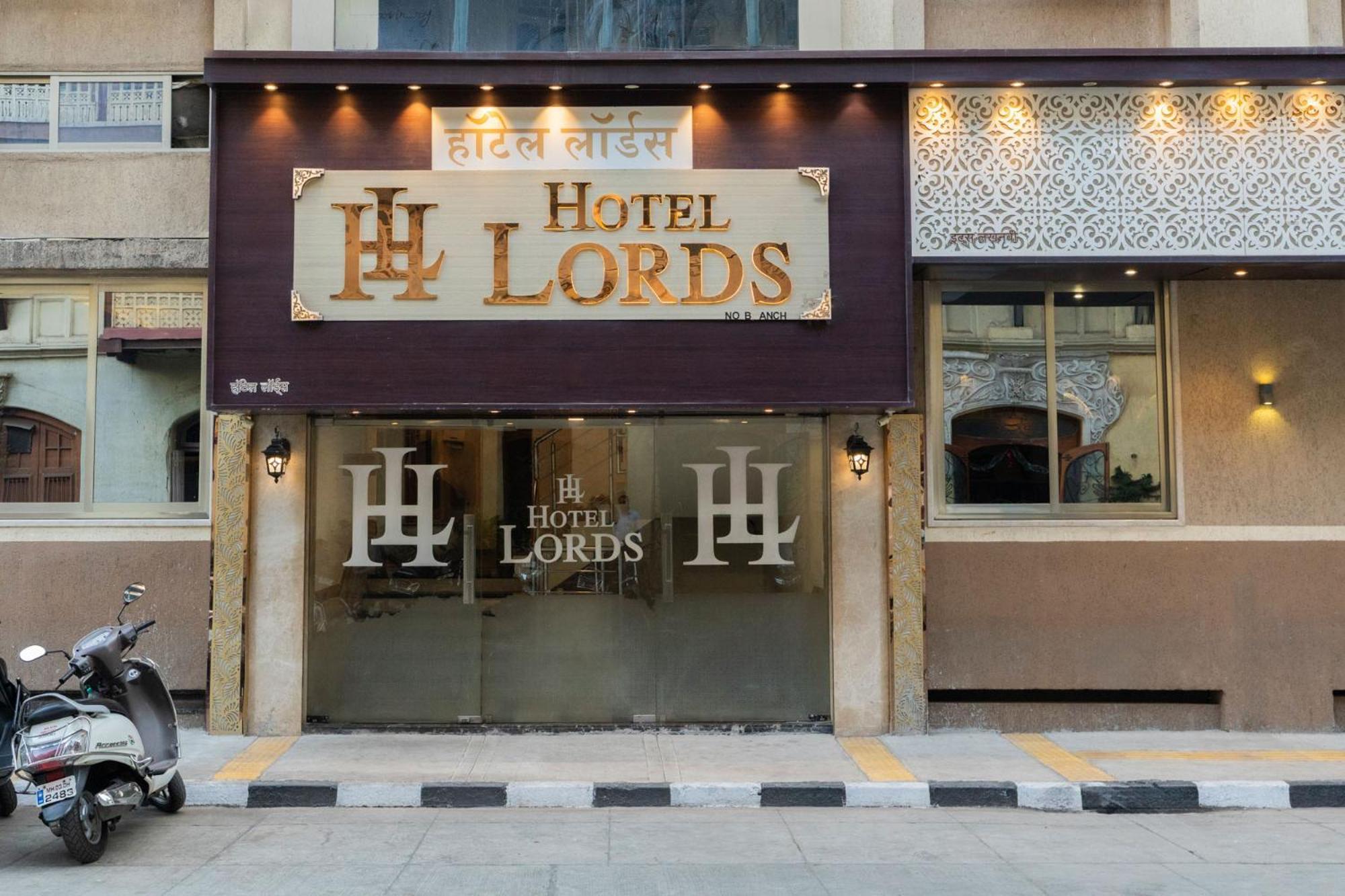 Lords, 3*