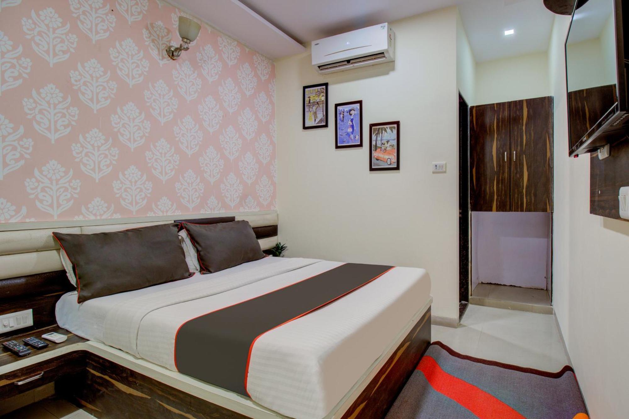 Collection O Golden Tulipz Boutique Hotel