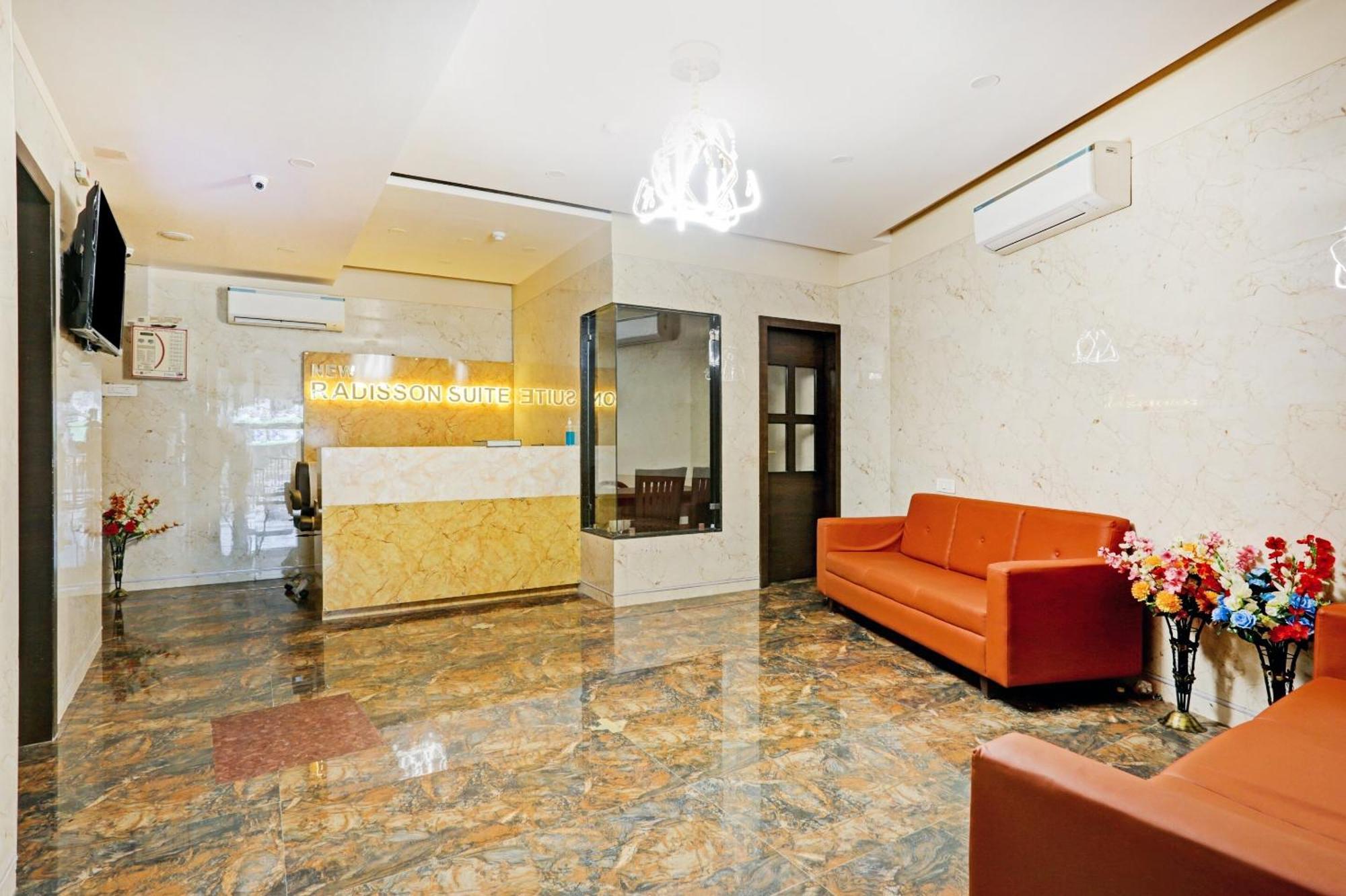 Collection O Vertigo Suite Mumbai