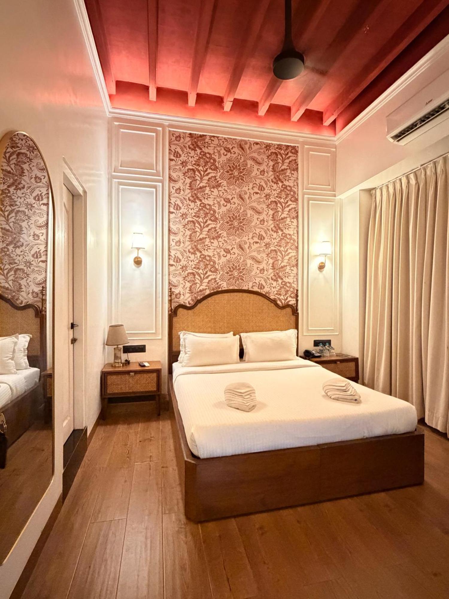 Gulf Mumbai- The Boutique Colaba 4*