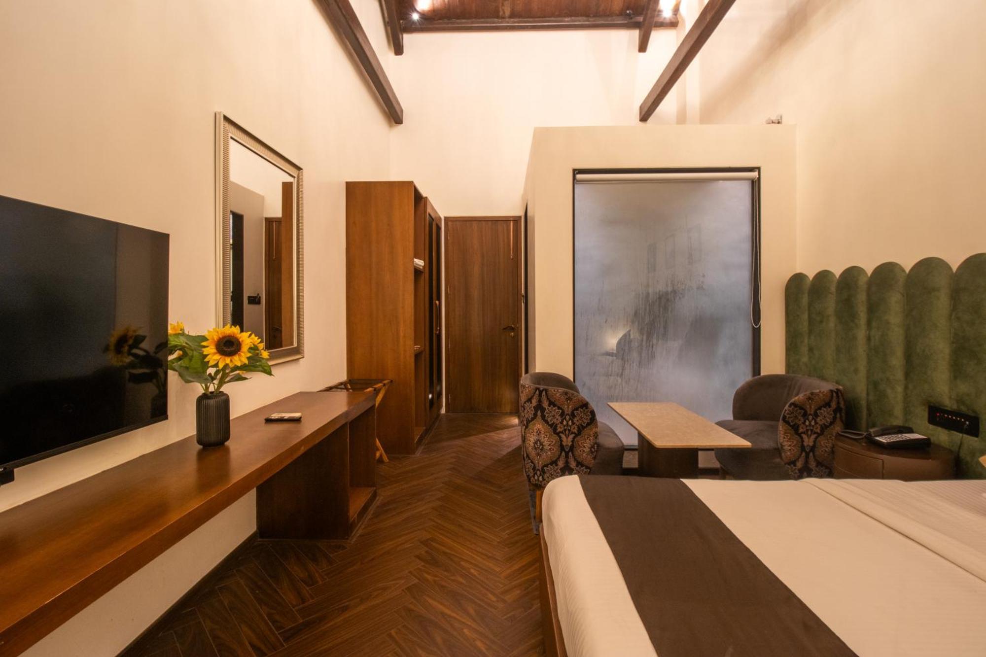 Gulf Mumbai- The Boutique Colaba