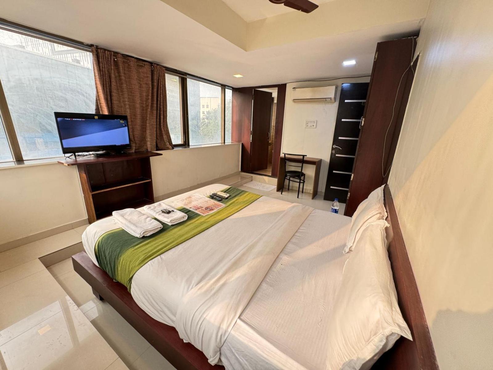 Artusinn Midc Andheri East Hotel