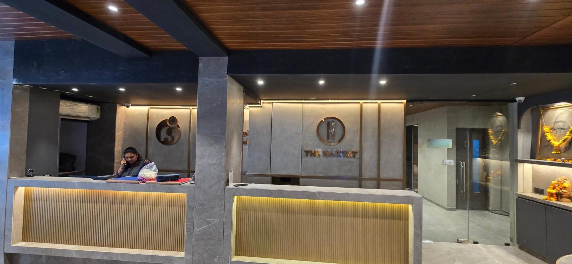 The Unicontinental 3*