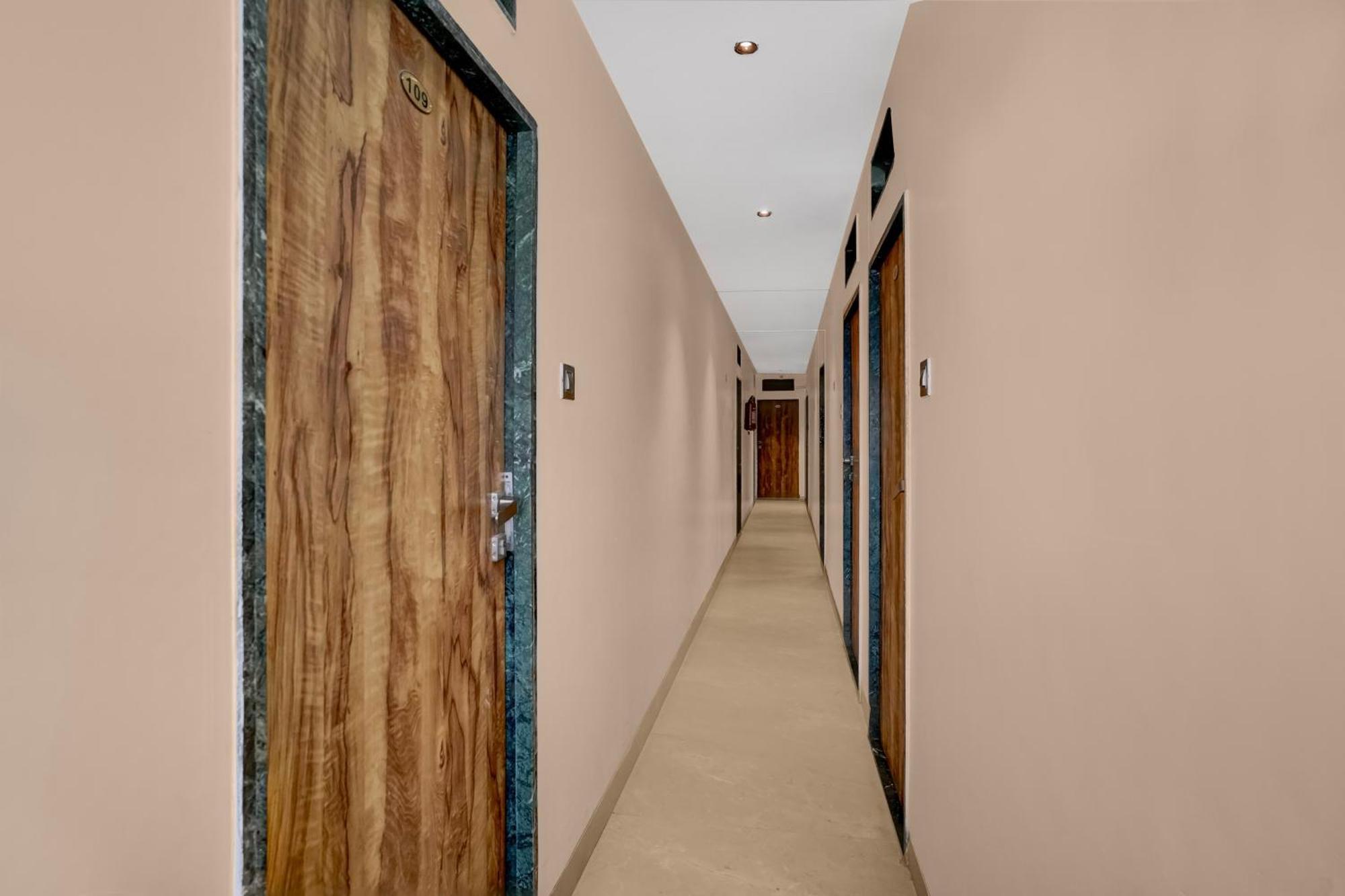 Collection O Bkc Kurla Formerly Pride Hotel 3*