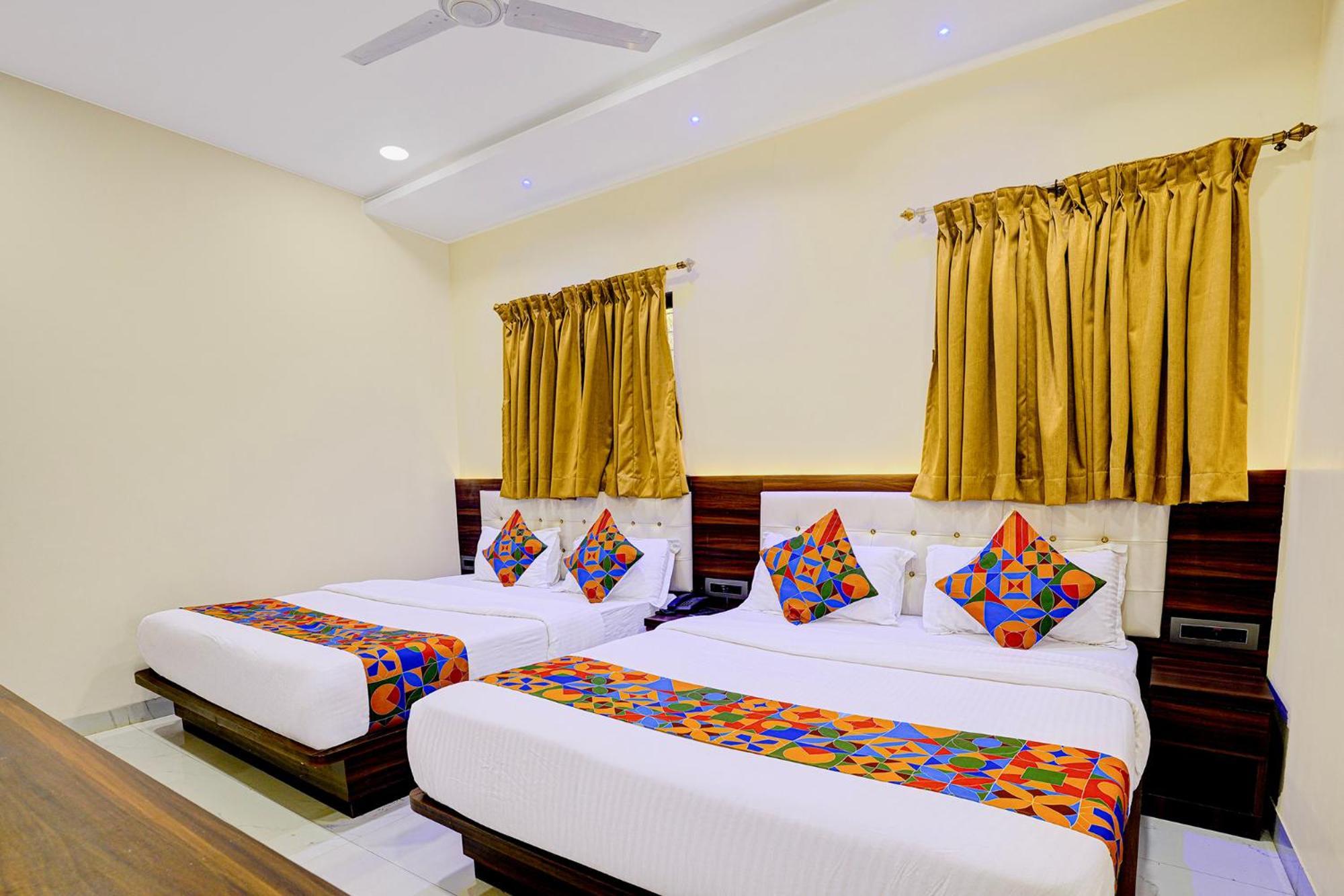 Fabhotel Majestic Crest Hotel