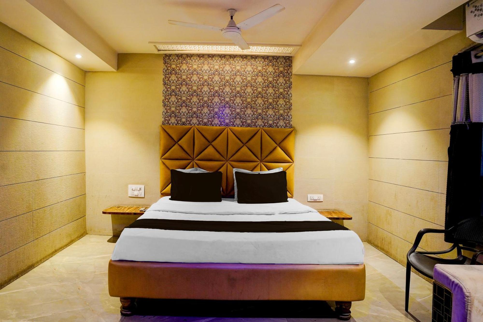 O Diana Palace & Boarding