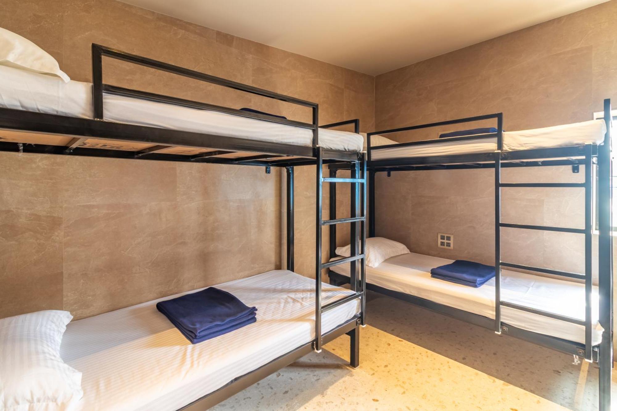 Hotel Reay Road Residency