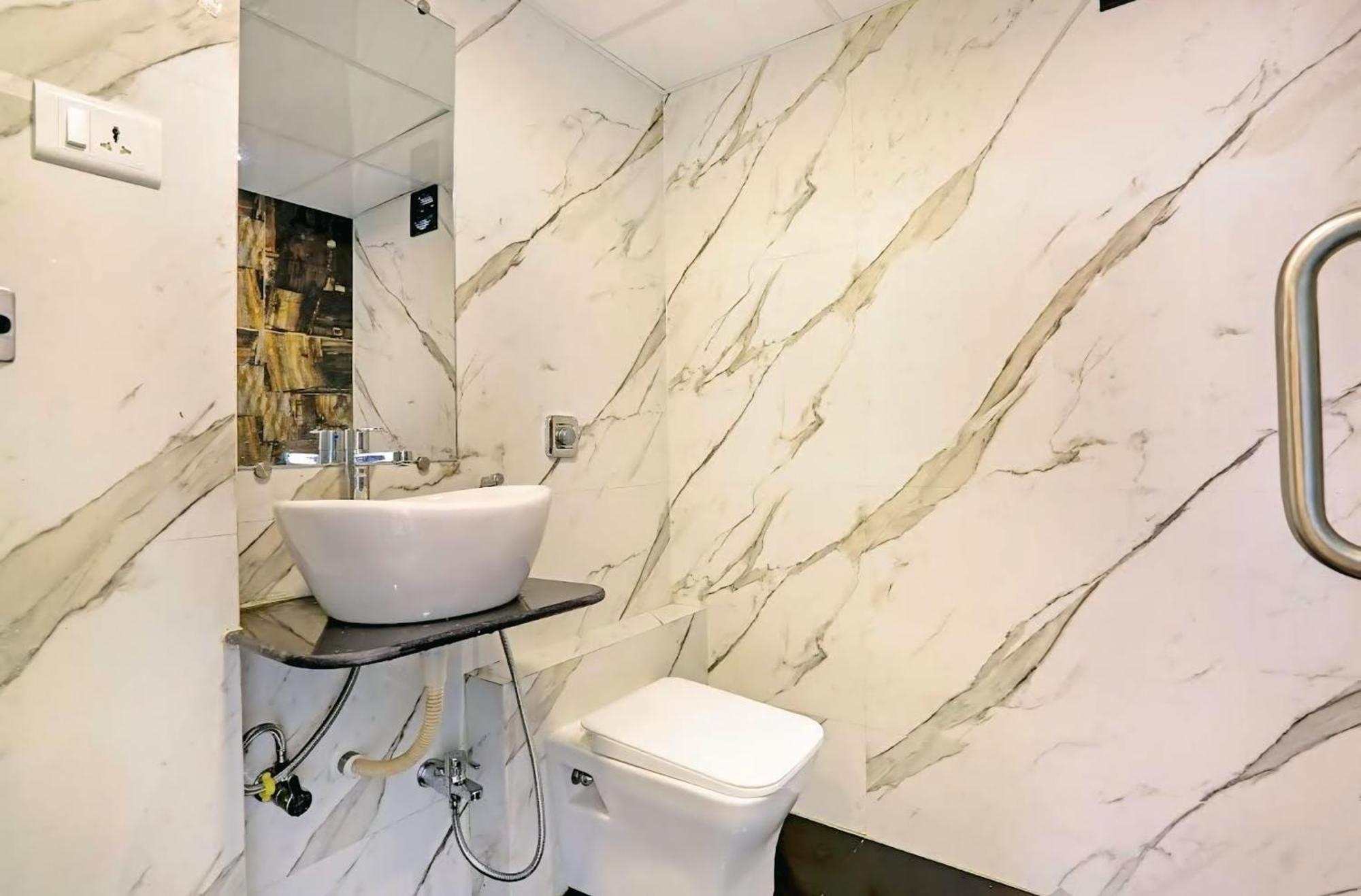 Habeeba Bkc Hotel 2*